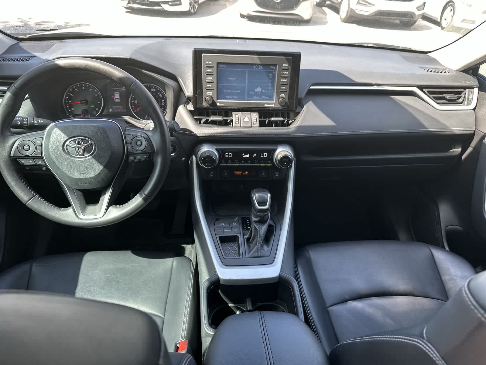 Thumbnail: 2022 Toyota RAV4 - 10