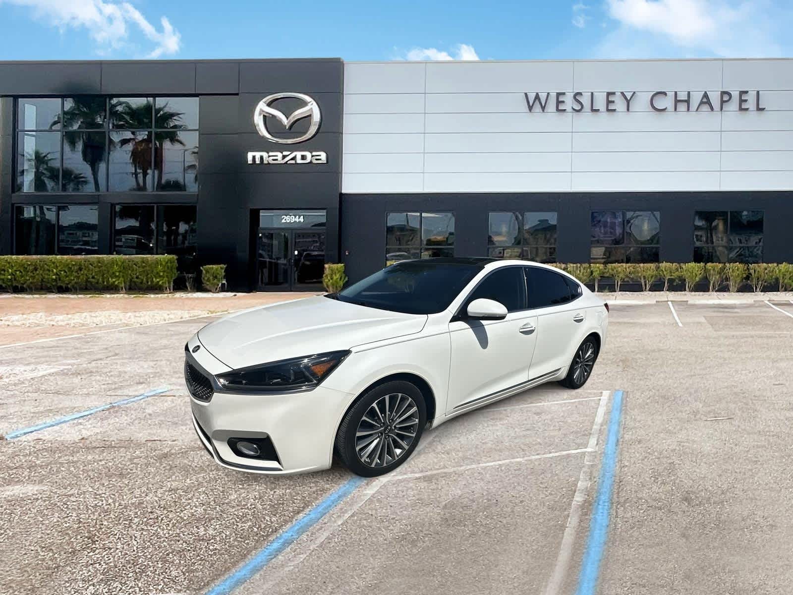2017 Kia Cadenza Premium -
                  Wesley Chapel, FL