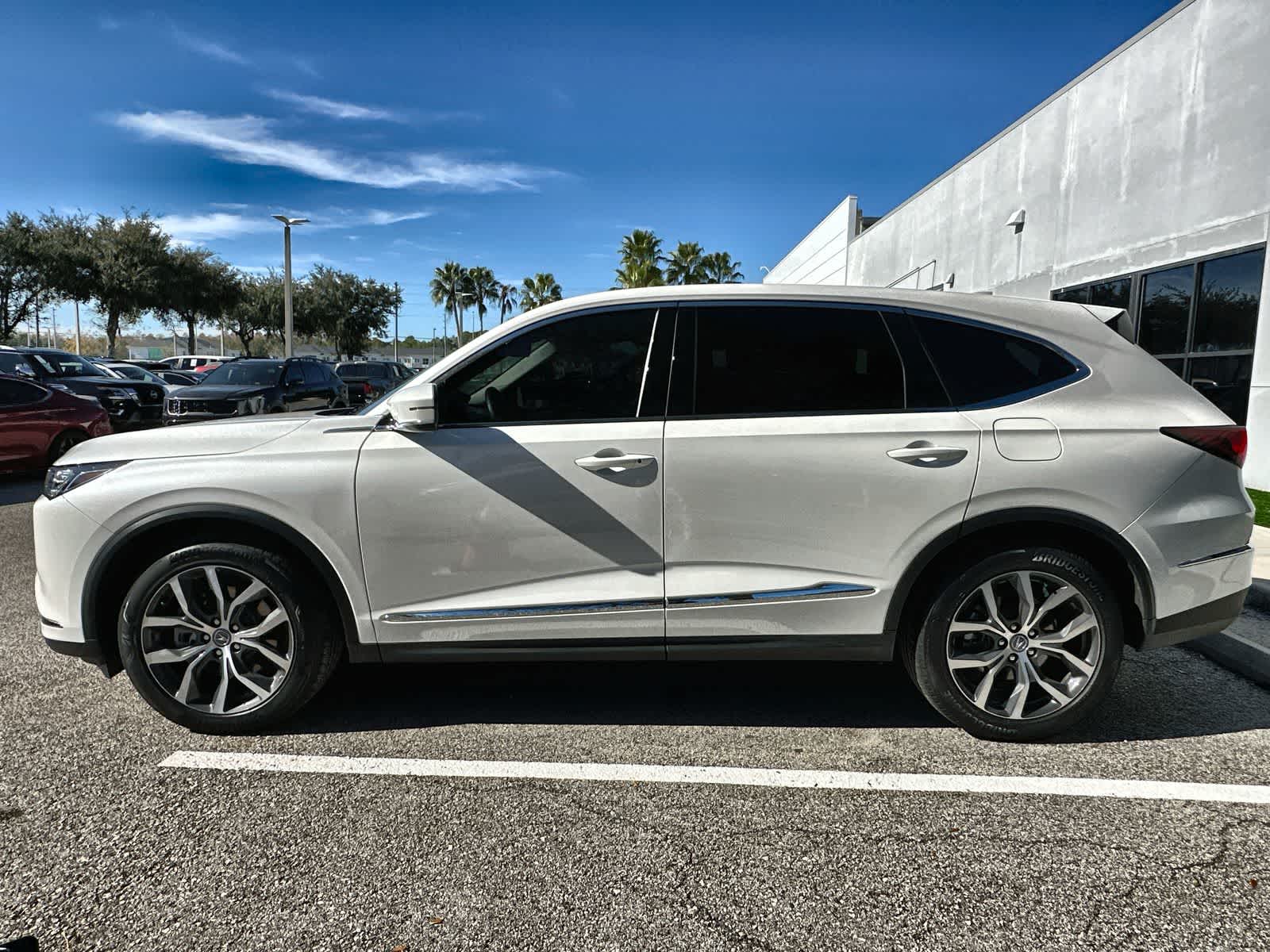 Thumbnail: 2023 Acura MDX - 3