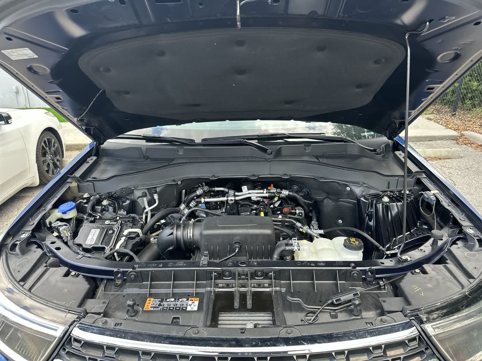 2022 Ford Explorer XLT 9