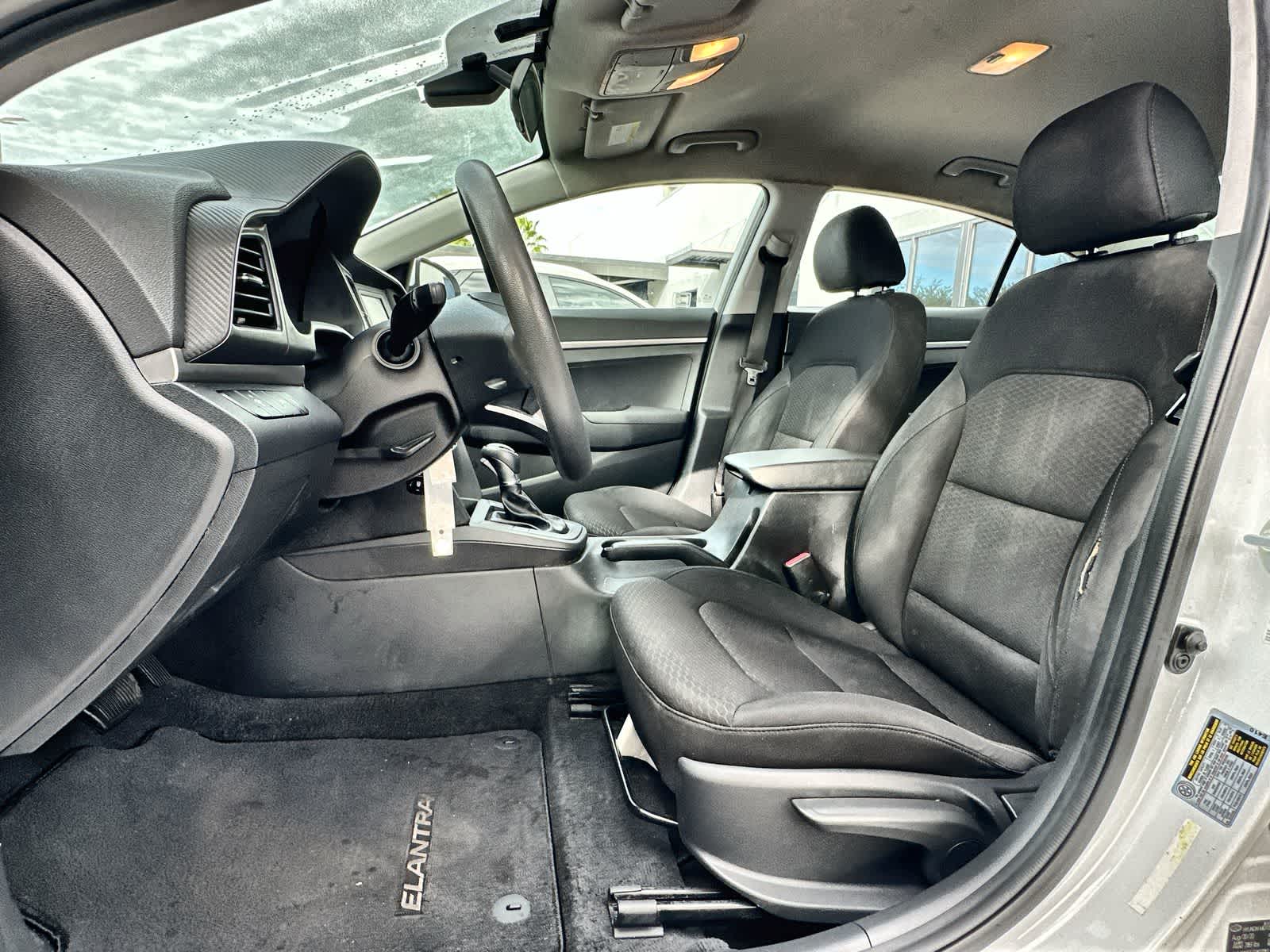 Thumbnail: 2020 Hyundai Elantra - 11