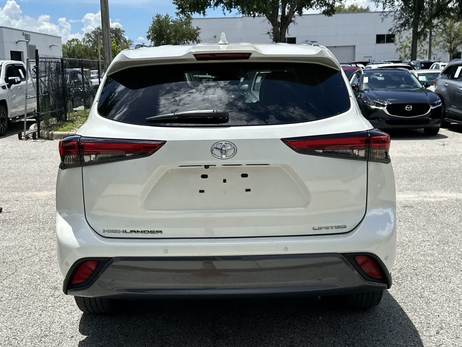 Thumbnail: 2021 Toyota Highlander - 5