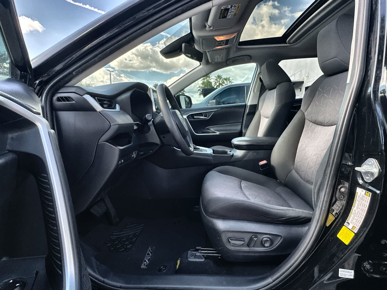 Thumbnail: 2019 Toyota RAV4 - 2