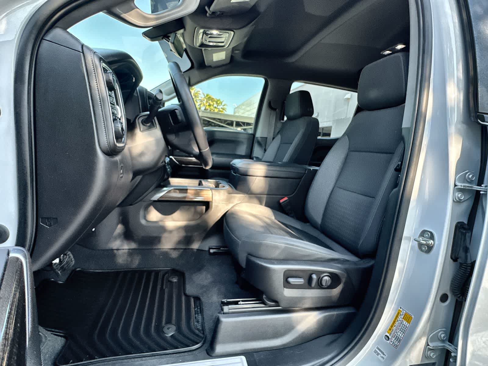 Thumbnail: 2022 Chevrolet Silverado 1500 - 3