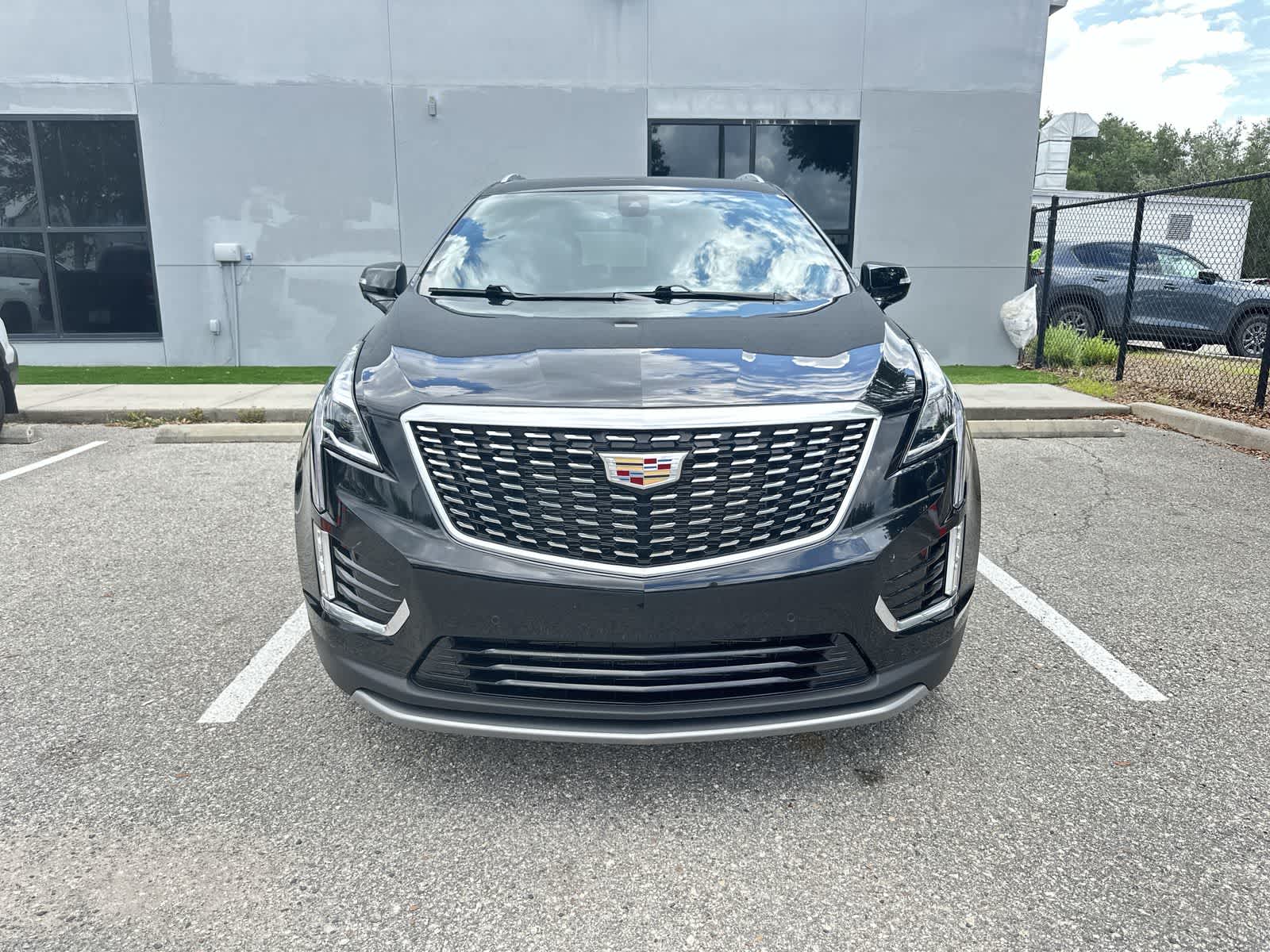 Thumbnail: 2024 Cadillac XT5 - 11