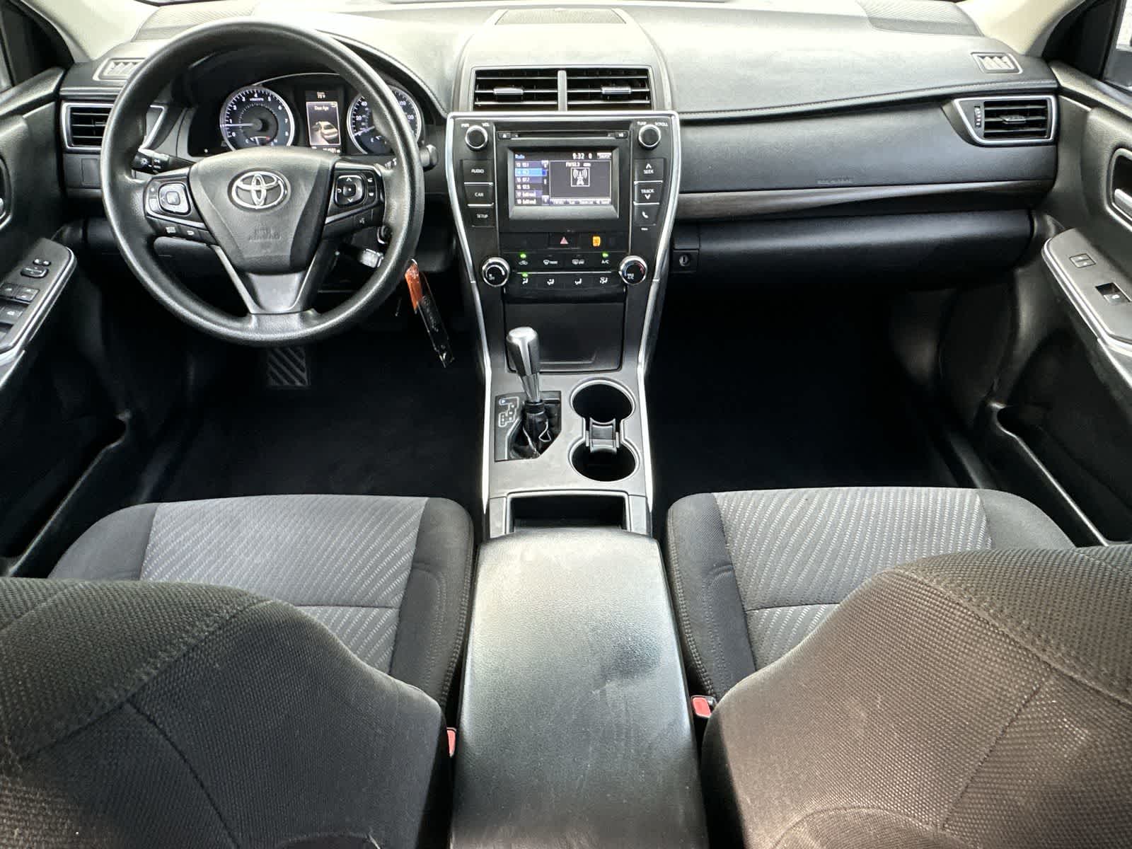 Thumbnail: 2016 Toyota Camry - 10