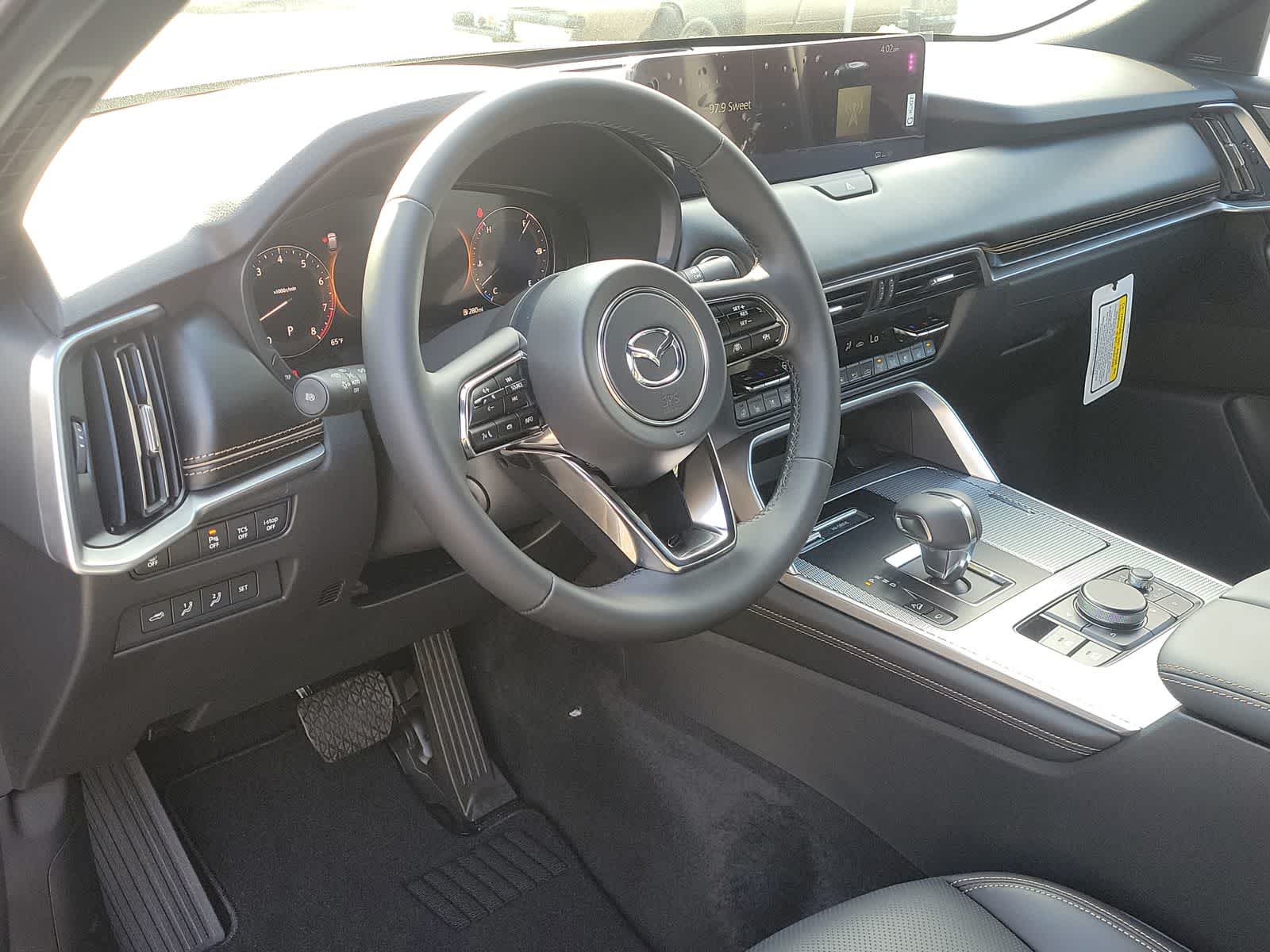 Thumbnail: 2025 Mazda CX-90 - 16