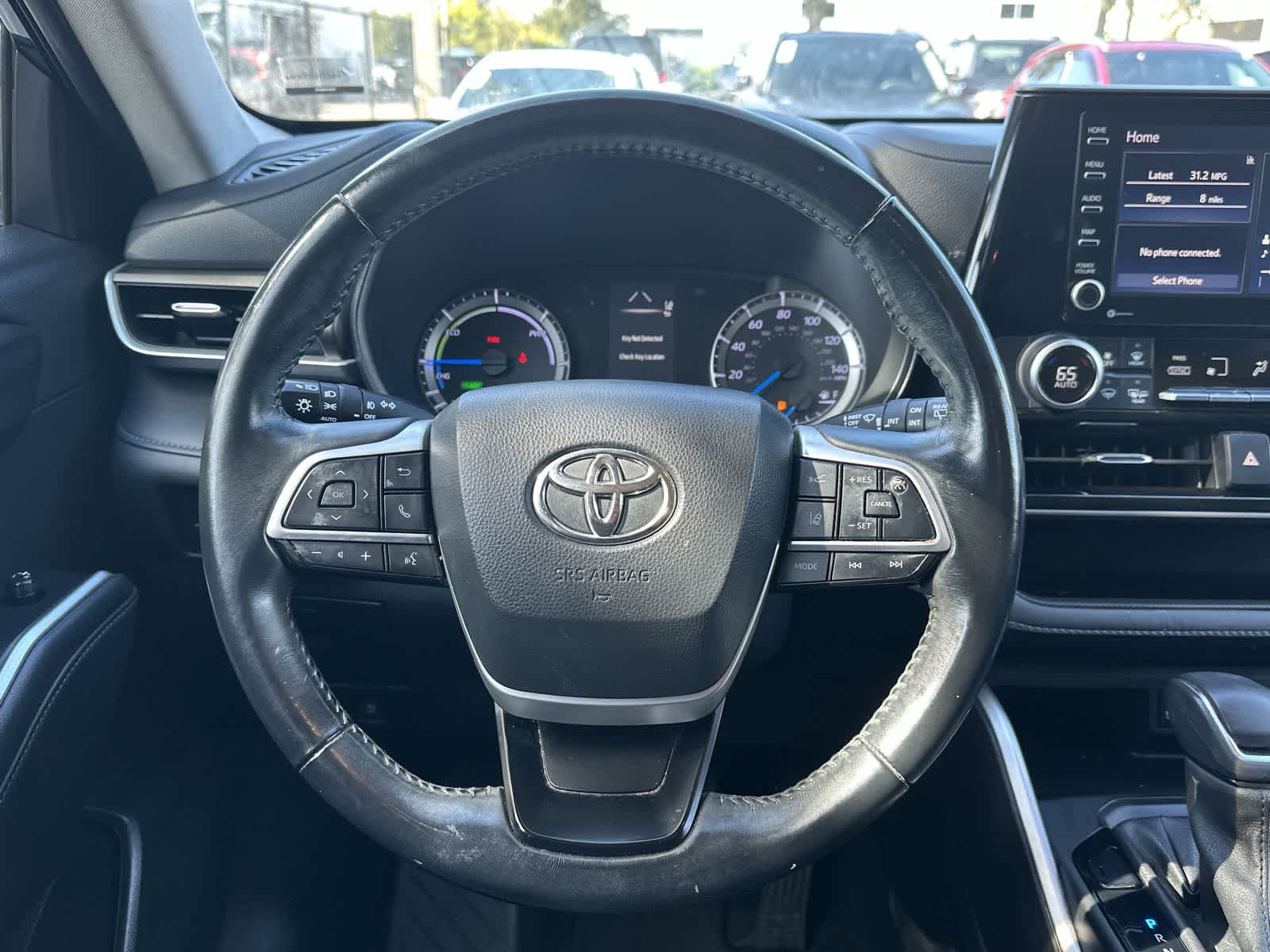 Thumbnail: 2022 Toyota Highlander - 15