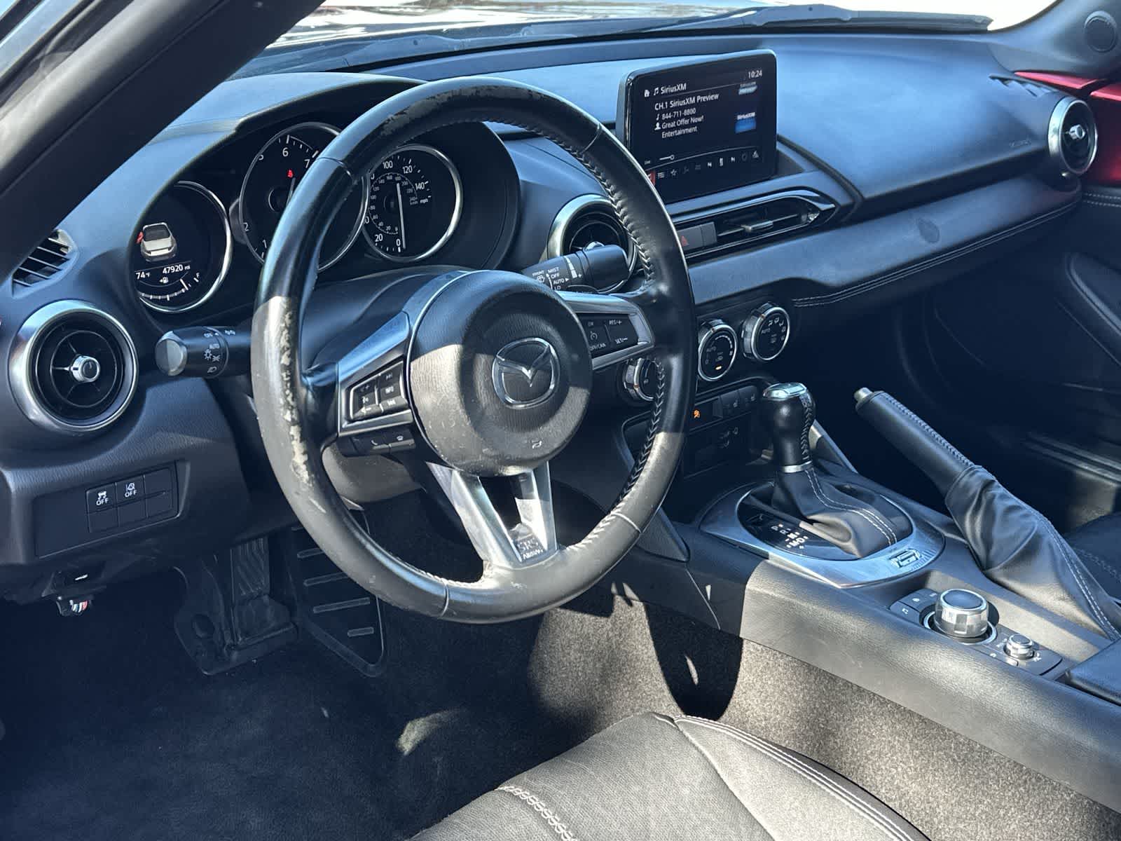 Thumbnail: 2022 Mazda MX-5 Miata - 10