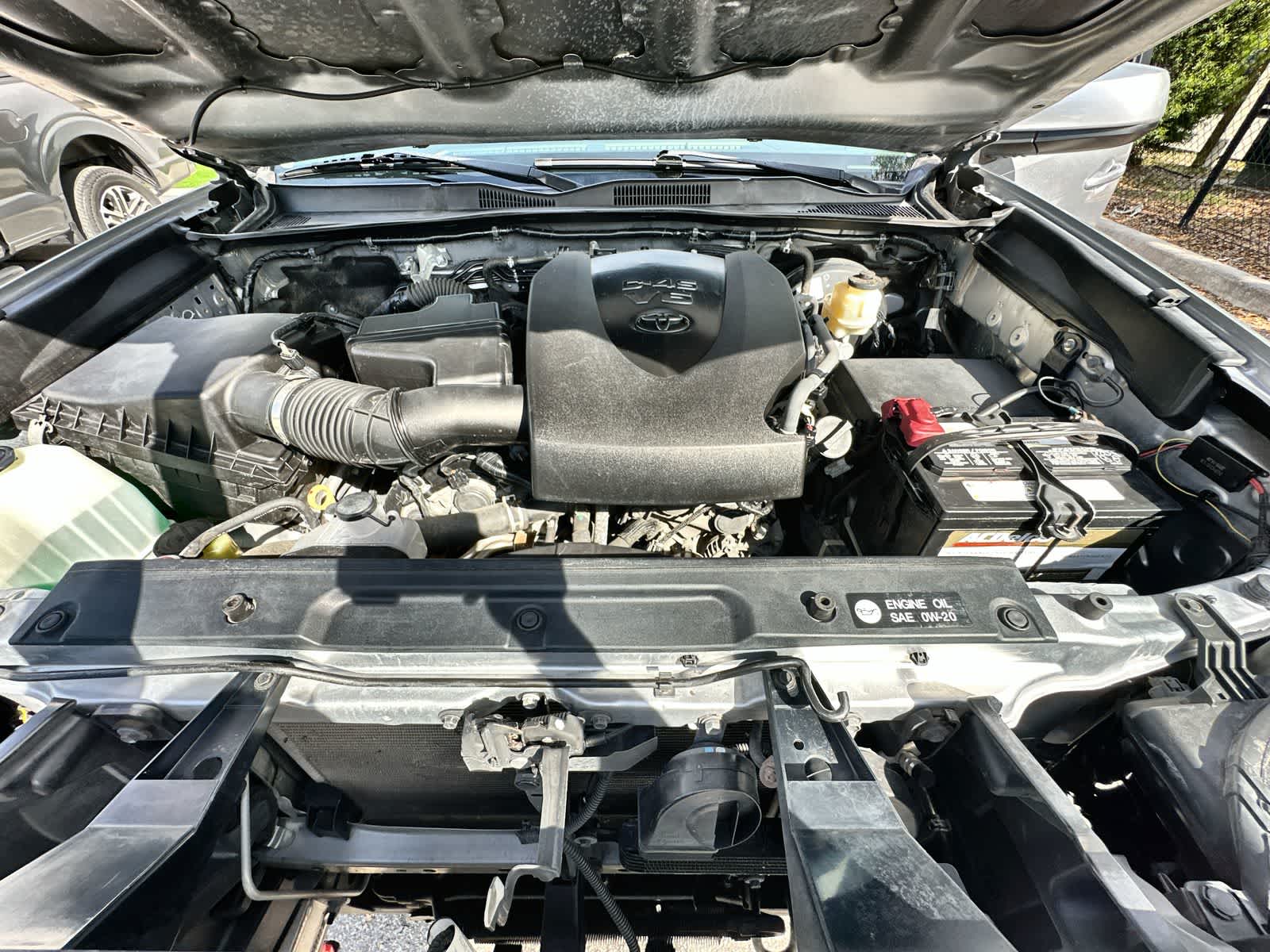 Thumbnail: 2018 Toyota Tacoma - 9