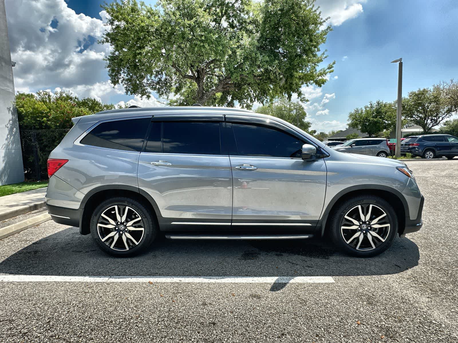 Thumbnail: 2020 Honda Pilot - 10