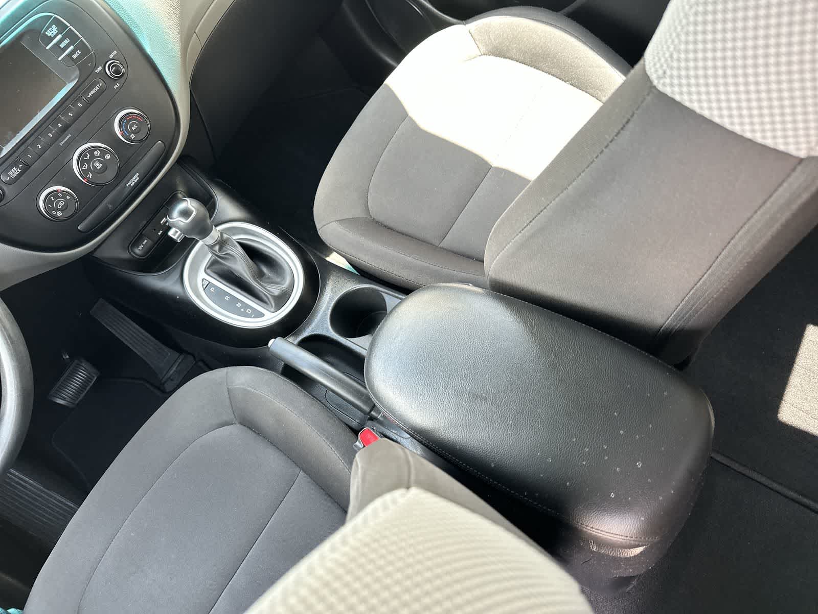 2017 Kia Soul Base 16