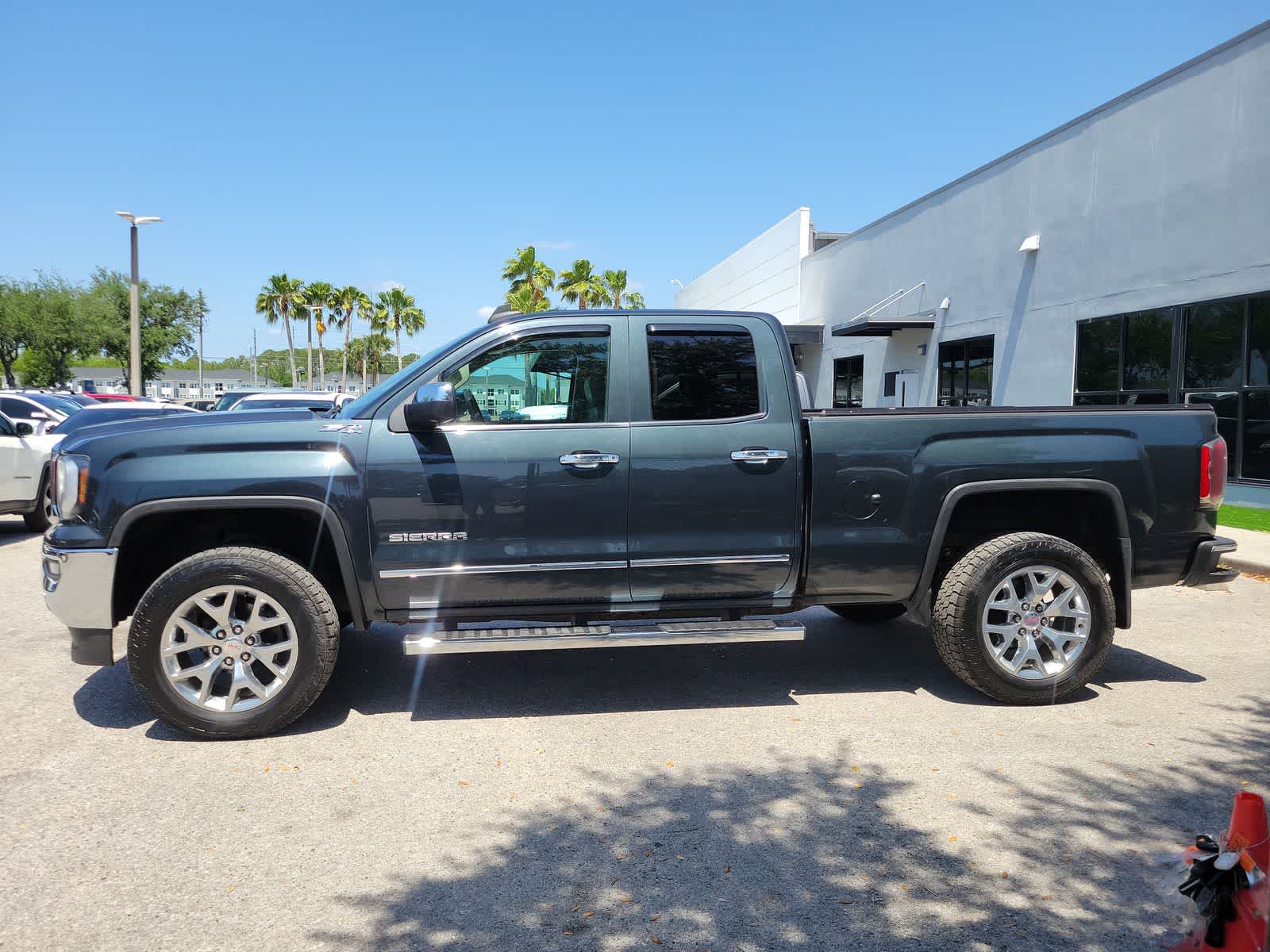 Thumbnail: 2018 GMC Sierra 1500 - 2