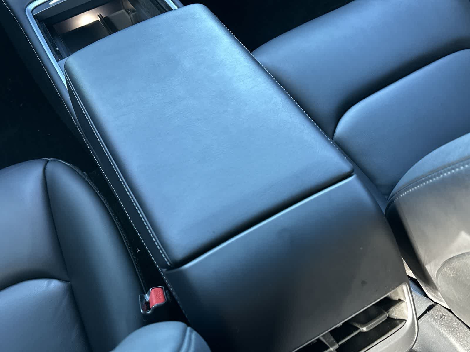 Thumbnail: 2022 Tesla Model Y - 21