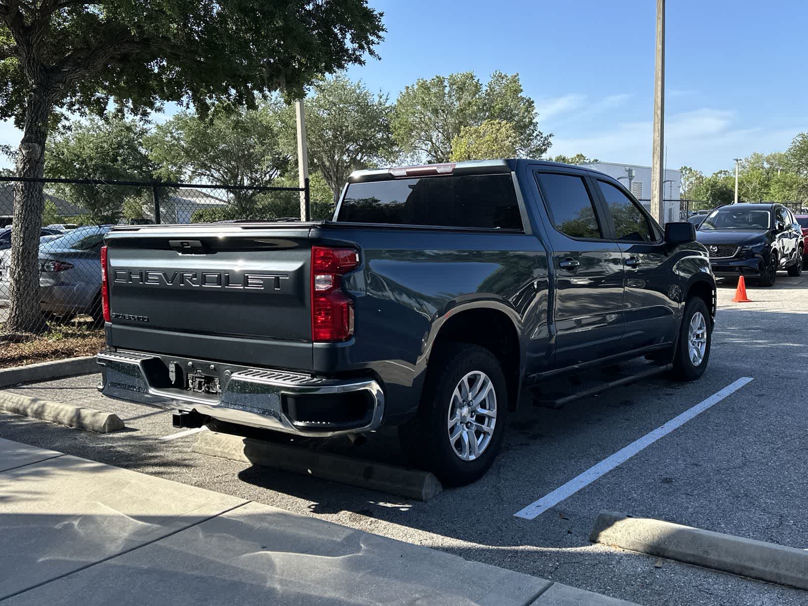 Thumbnail: 2019 Chevrolet Silverado 1500 - 8