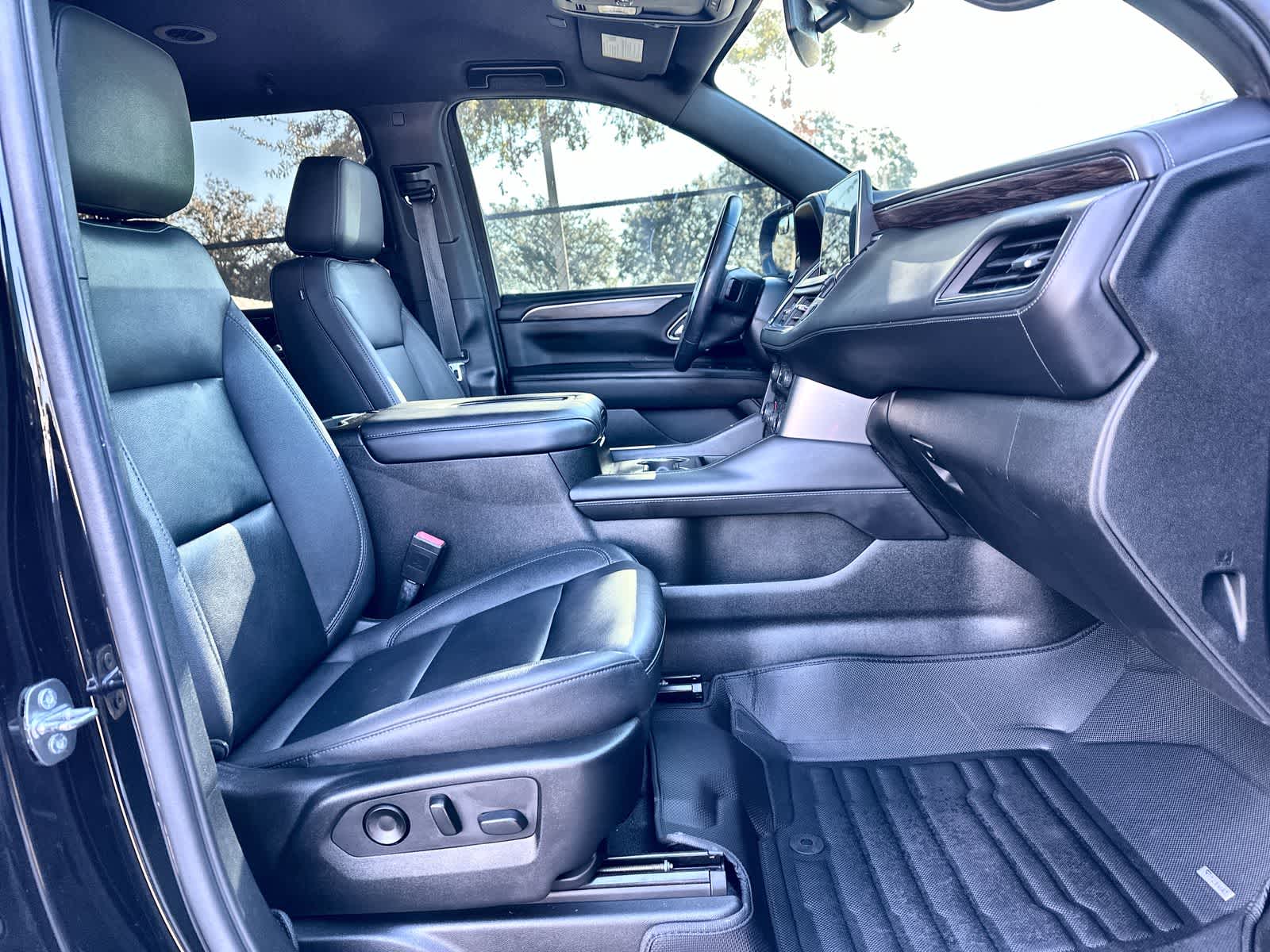 Thumbnail: 2022 Chevrolet Suburban - 14