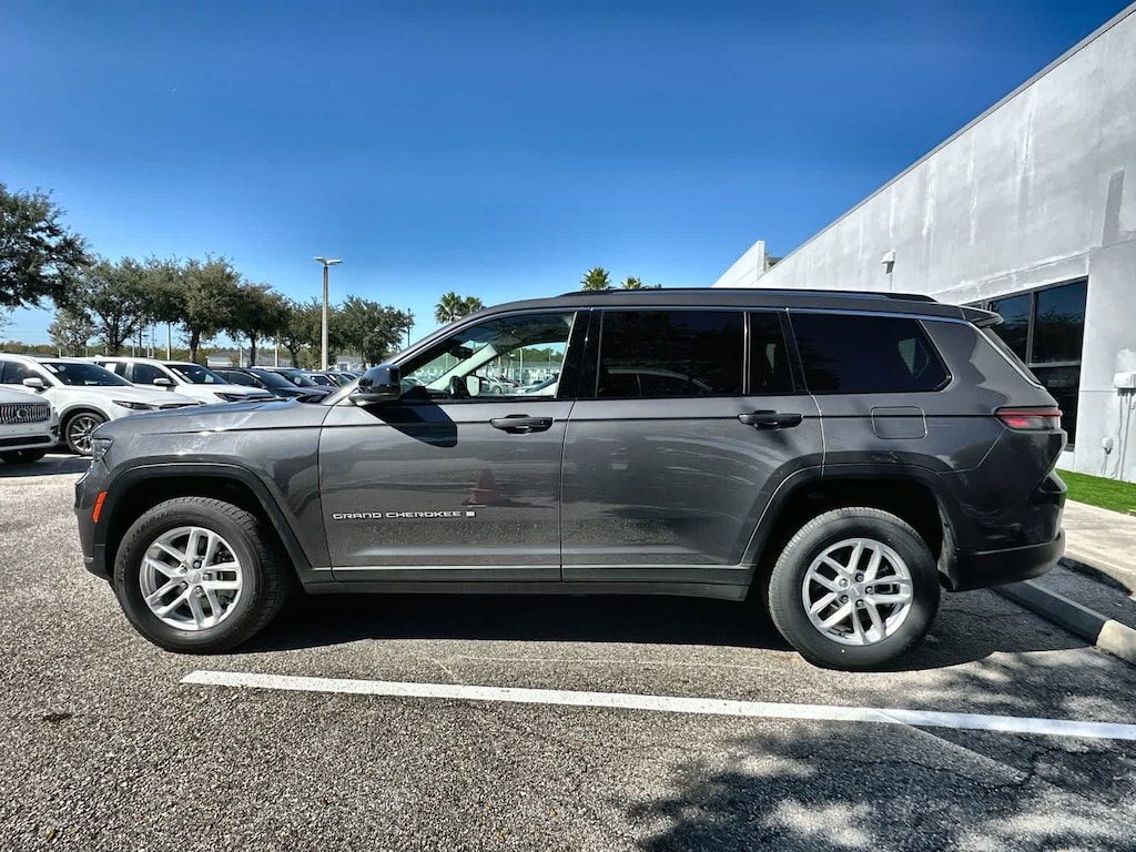 Used 2022 Jeep Grand Cherokee L Laredo SUV