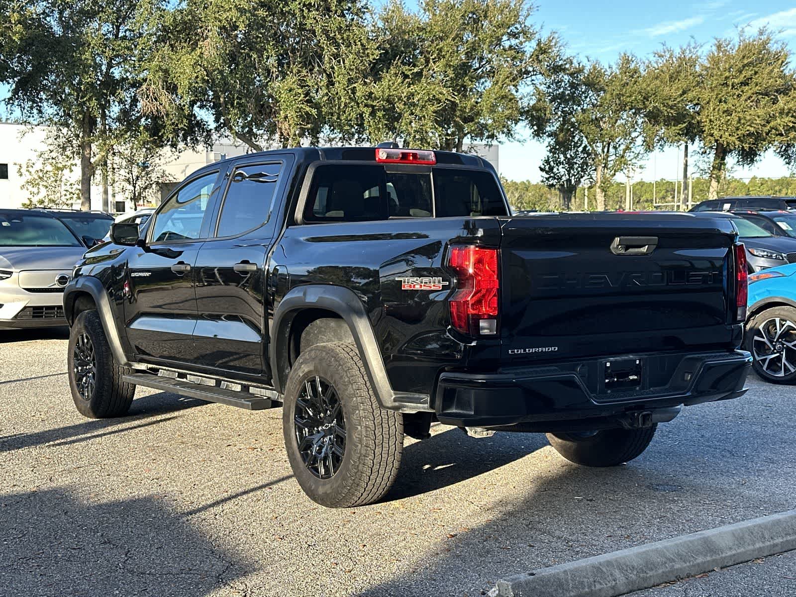 Thumbnail: 2024 Chevrolet Colorado - 4
