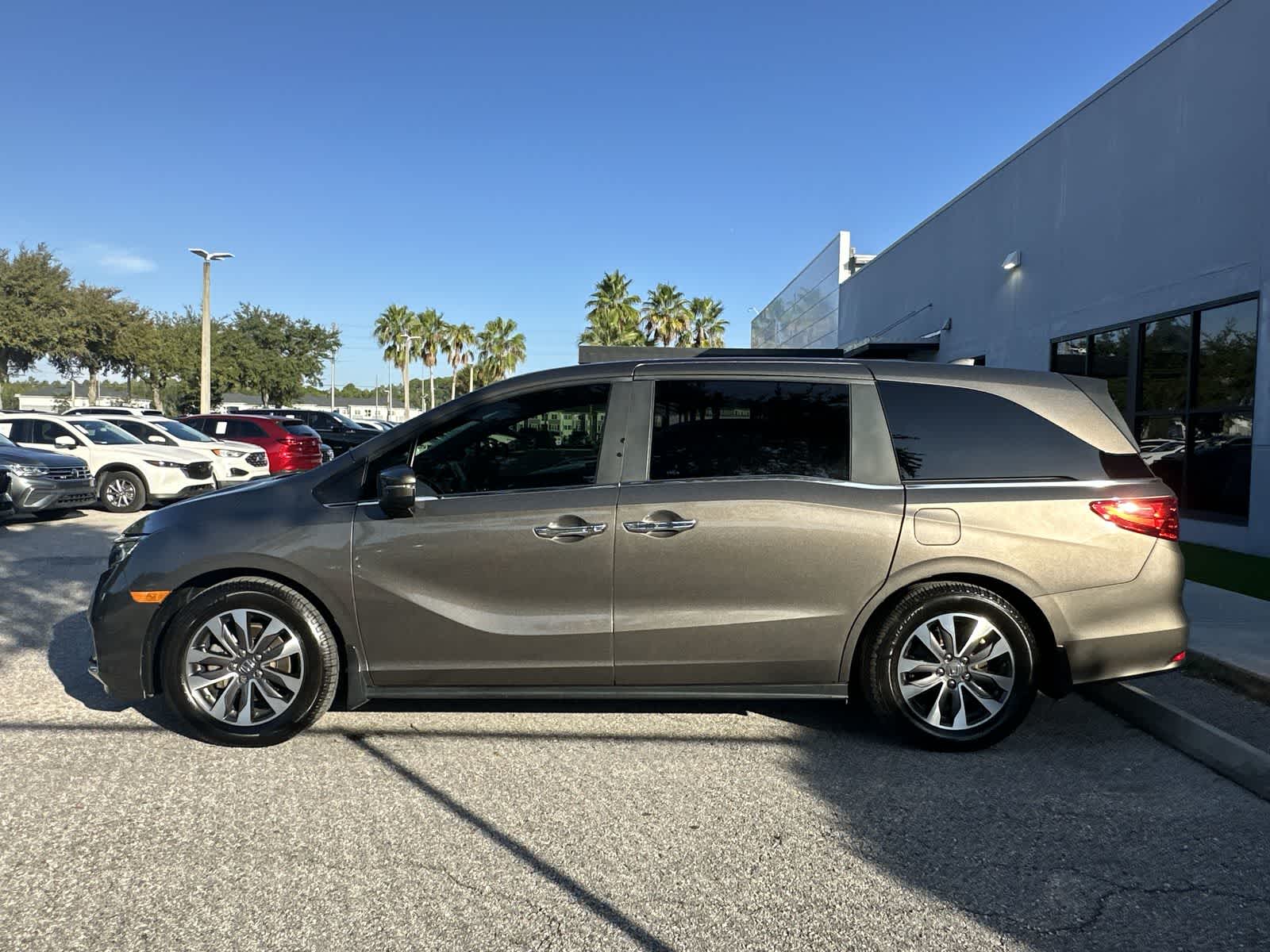 Thumbnail: 2022 Honda Odyssey - 3