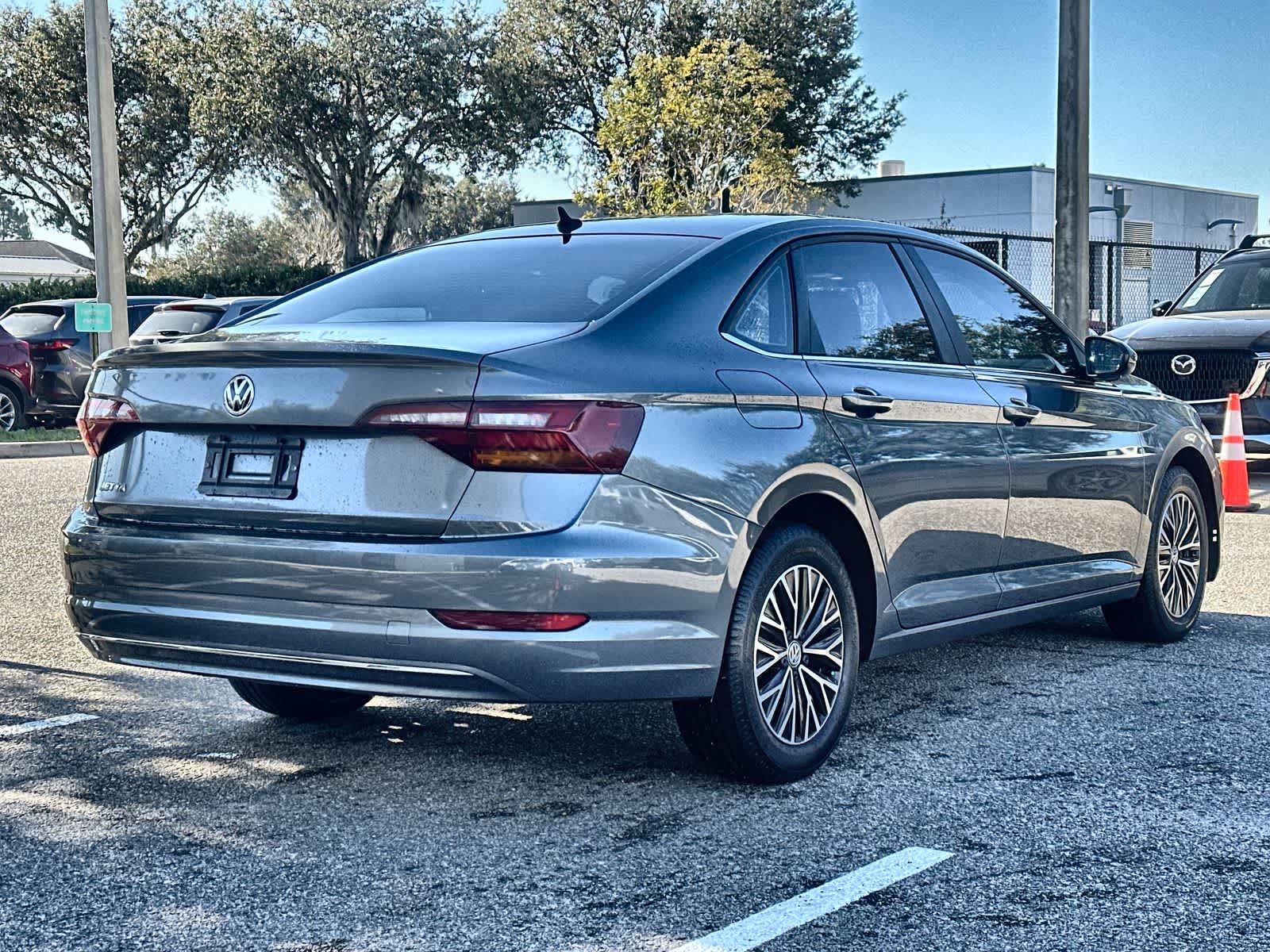 Thumbnail: 2019 Volkswagen Jetta - 6