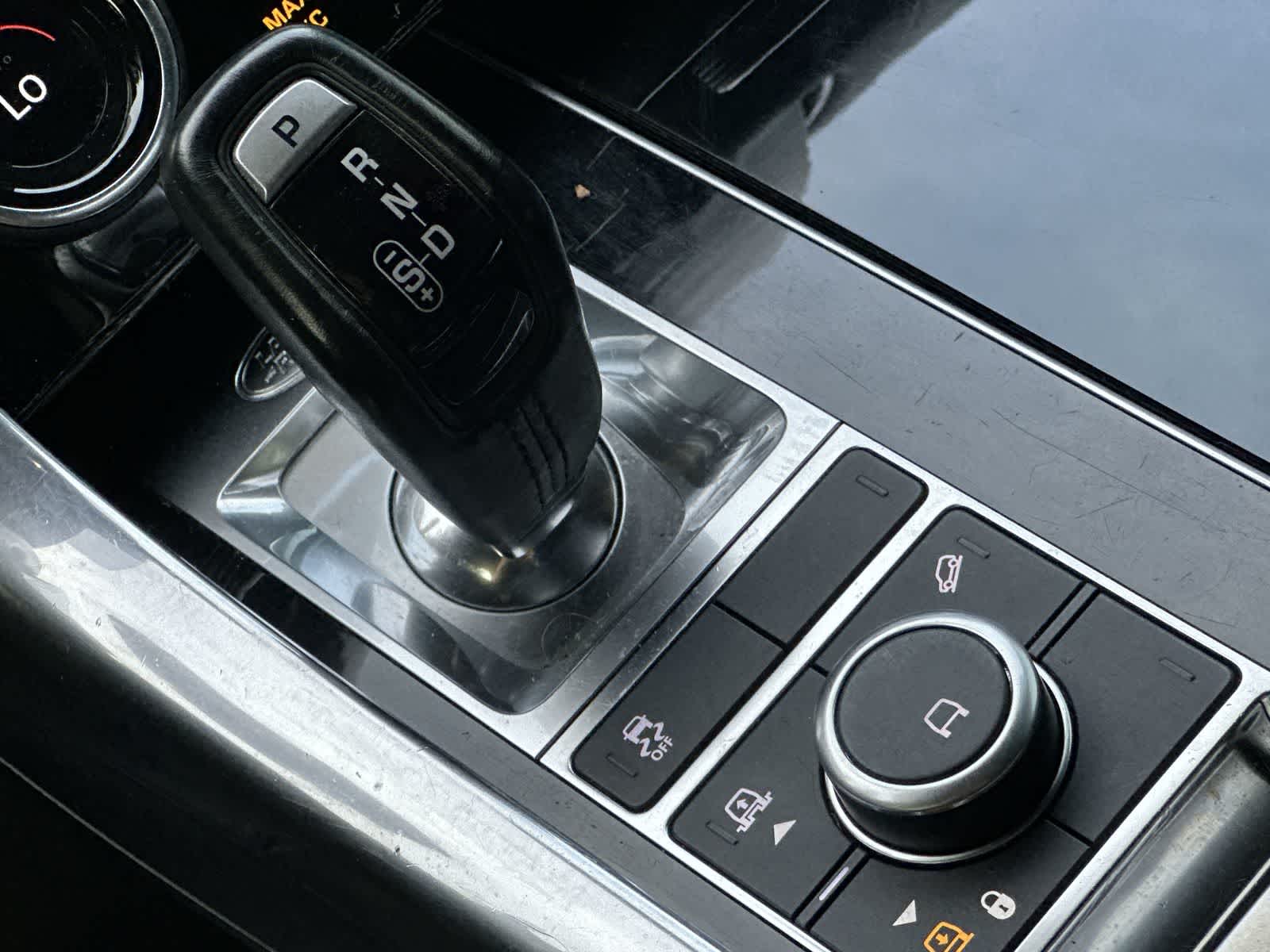 Thumbnail: 2018 Land Rover Range Rover Sport - 17