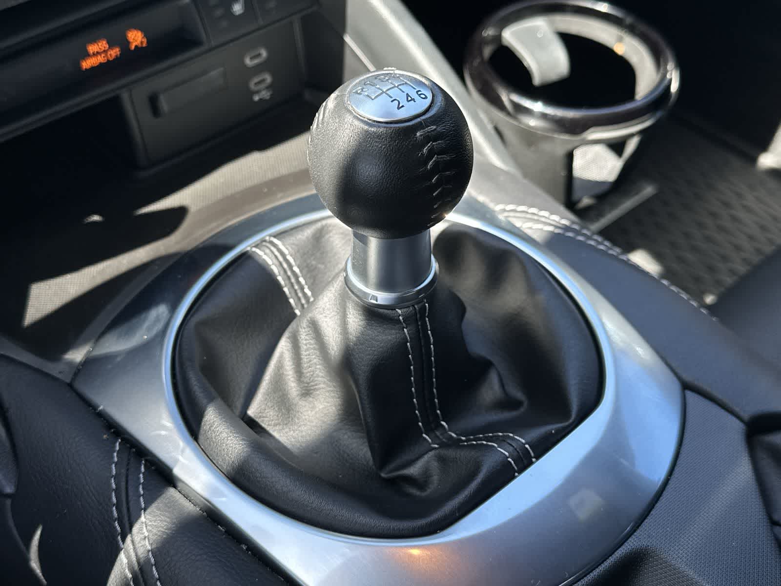 Thumbnail: 2025 Mazda MX-5 Miata - 27