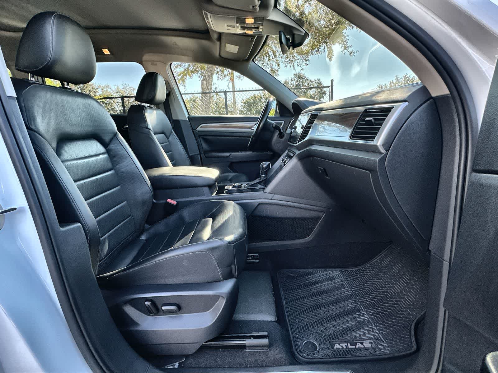 Thumbnail: 2018 Volkswagen Atlas - 14