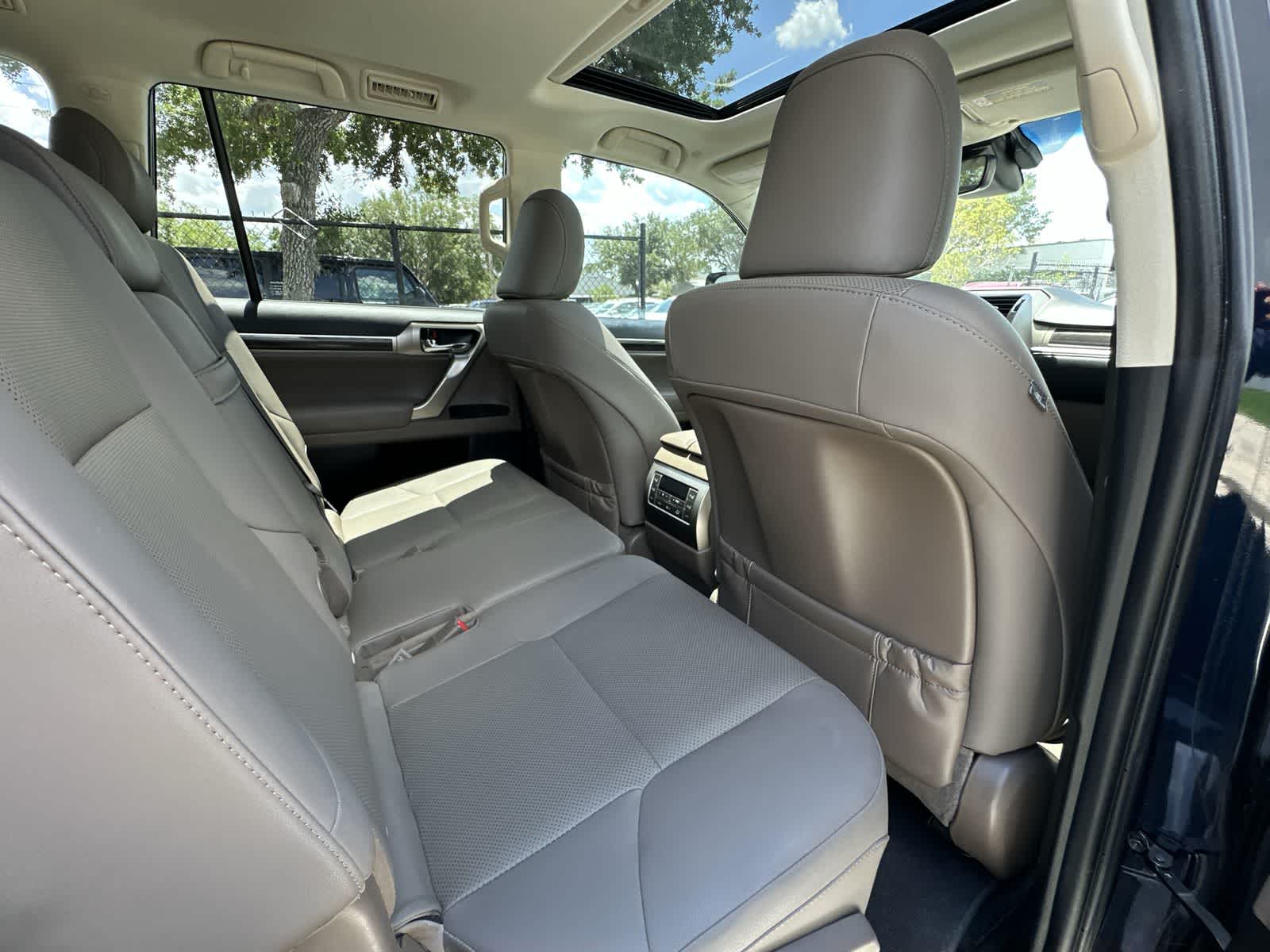 Thumbnail: 2021 Lexus GX - 17