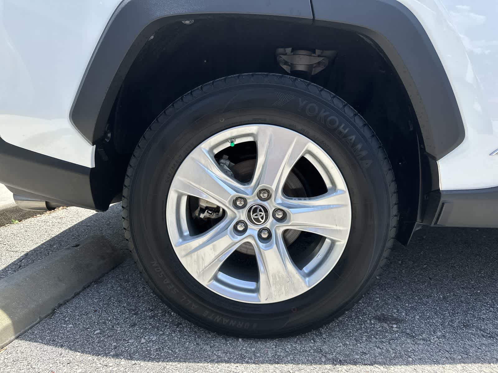 Thumbnail: 2021 Toyota RAV4 - 8