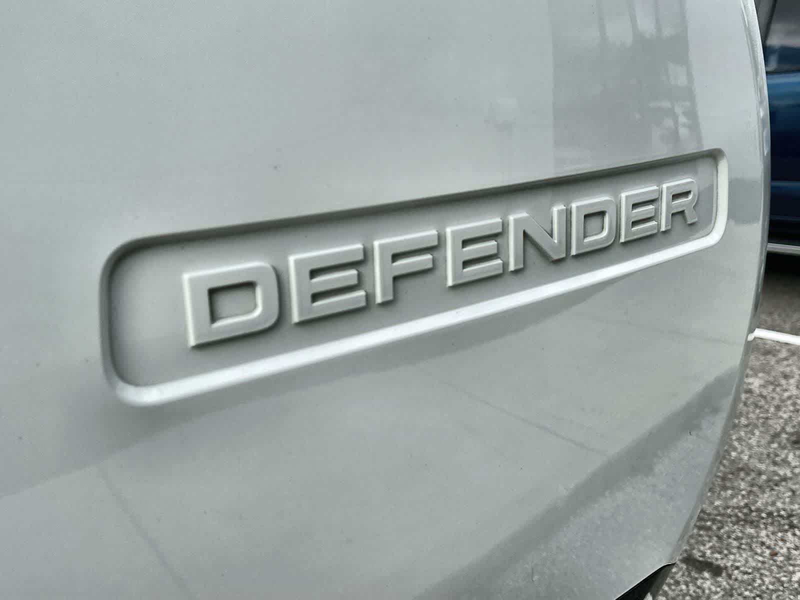 Thumbnail: 2023 Land Rover Defender - 15