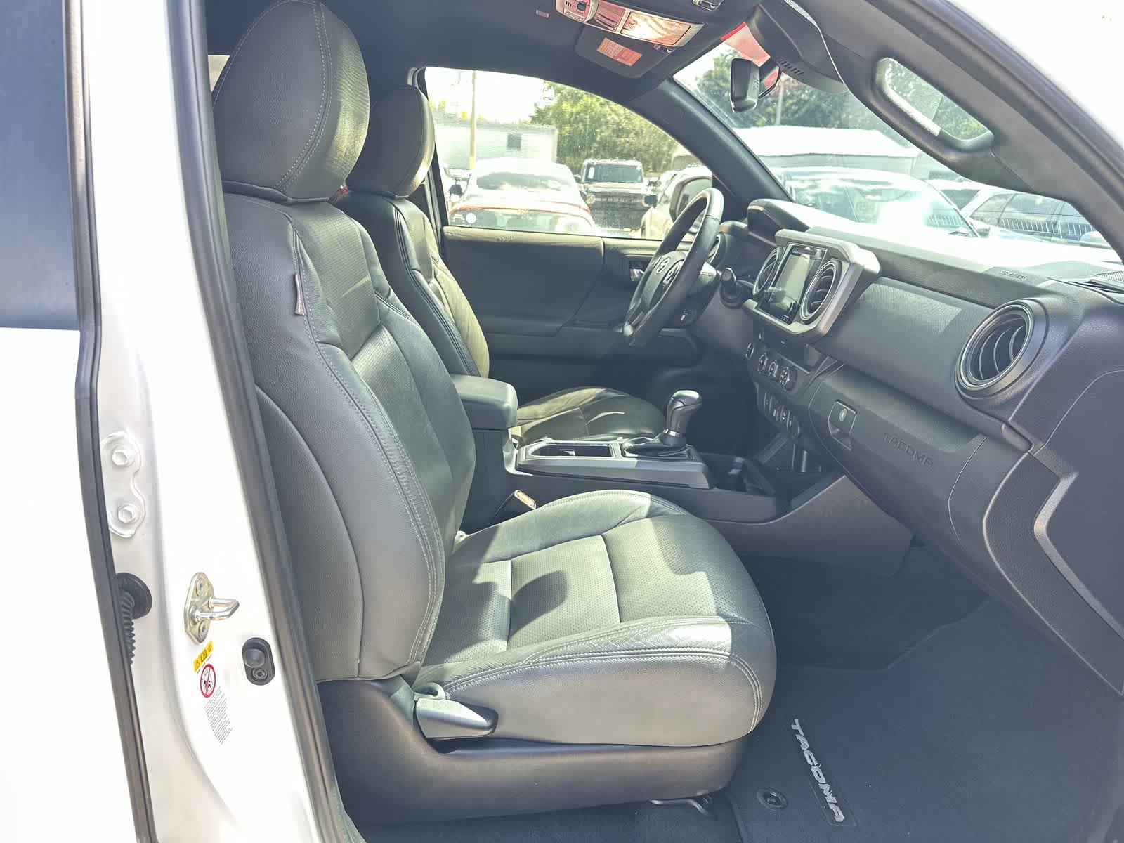 2019 Toyota Tacoma TRD Off-Road 18