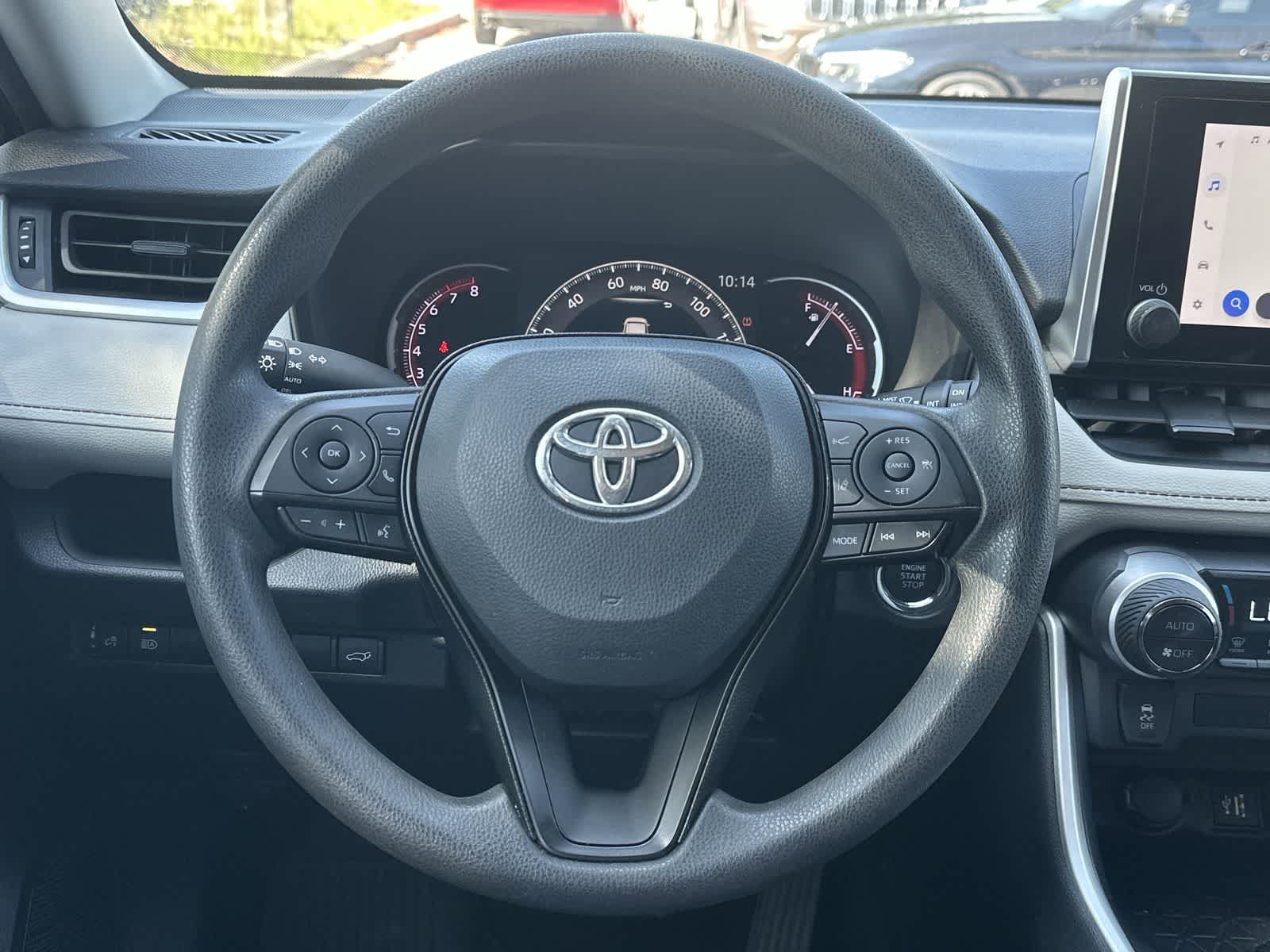 Thumbnail: 2023 Toyota RAV4 - 21