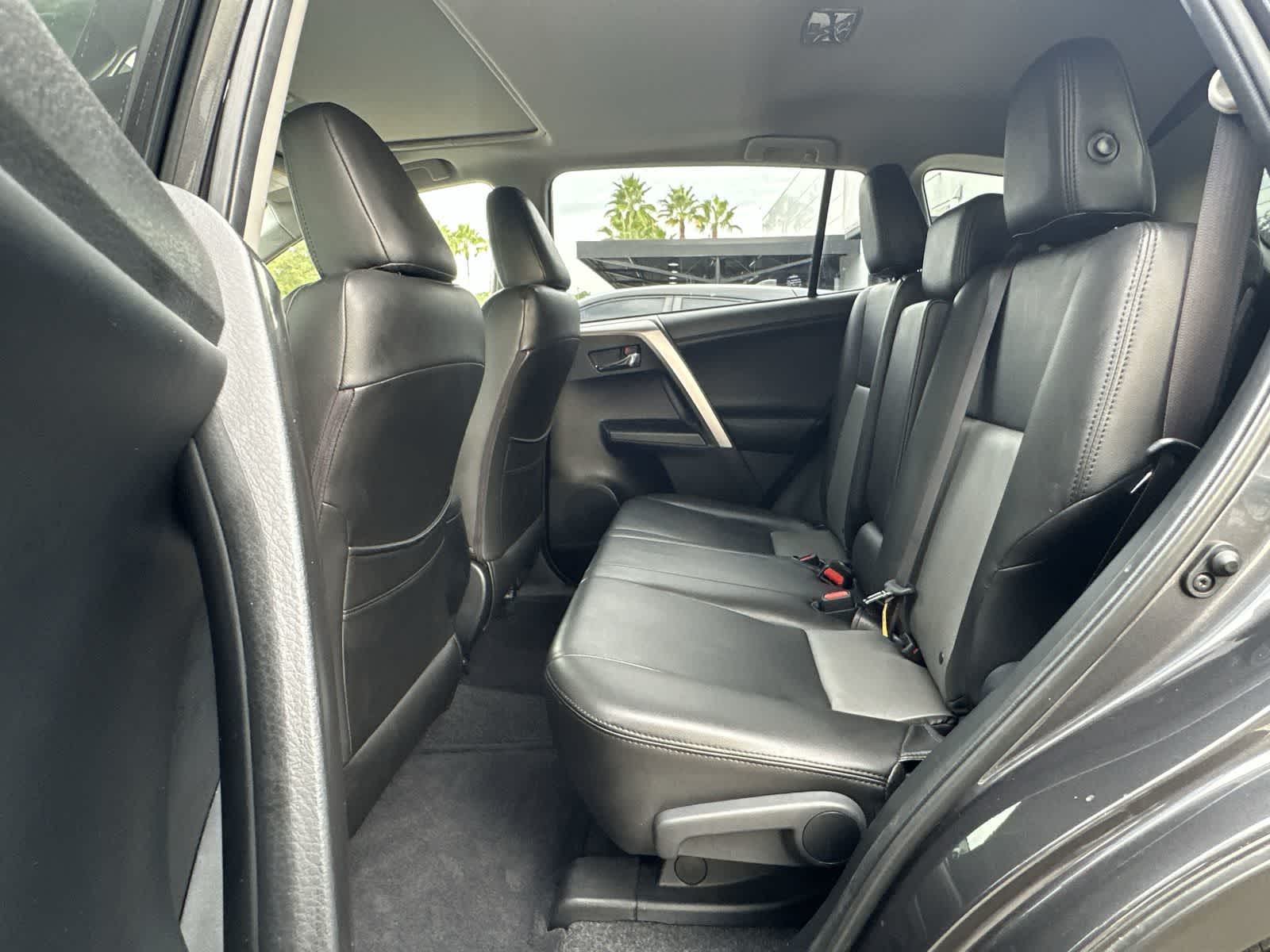 Thumbnail: 2018 Toyota RAV4 - 13