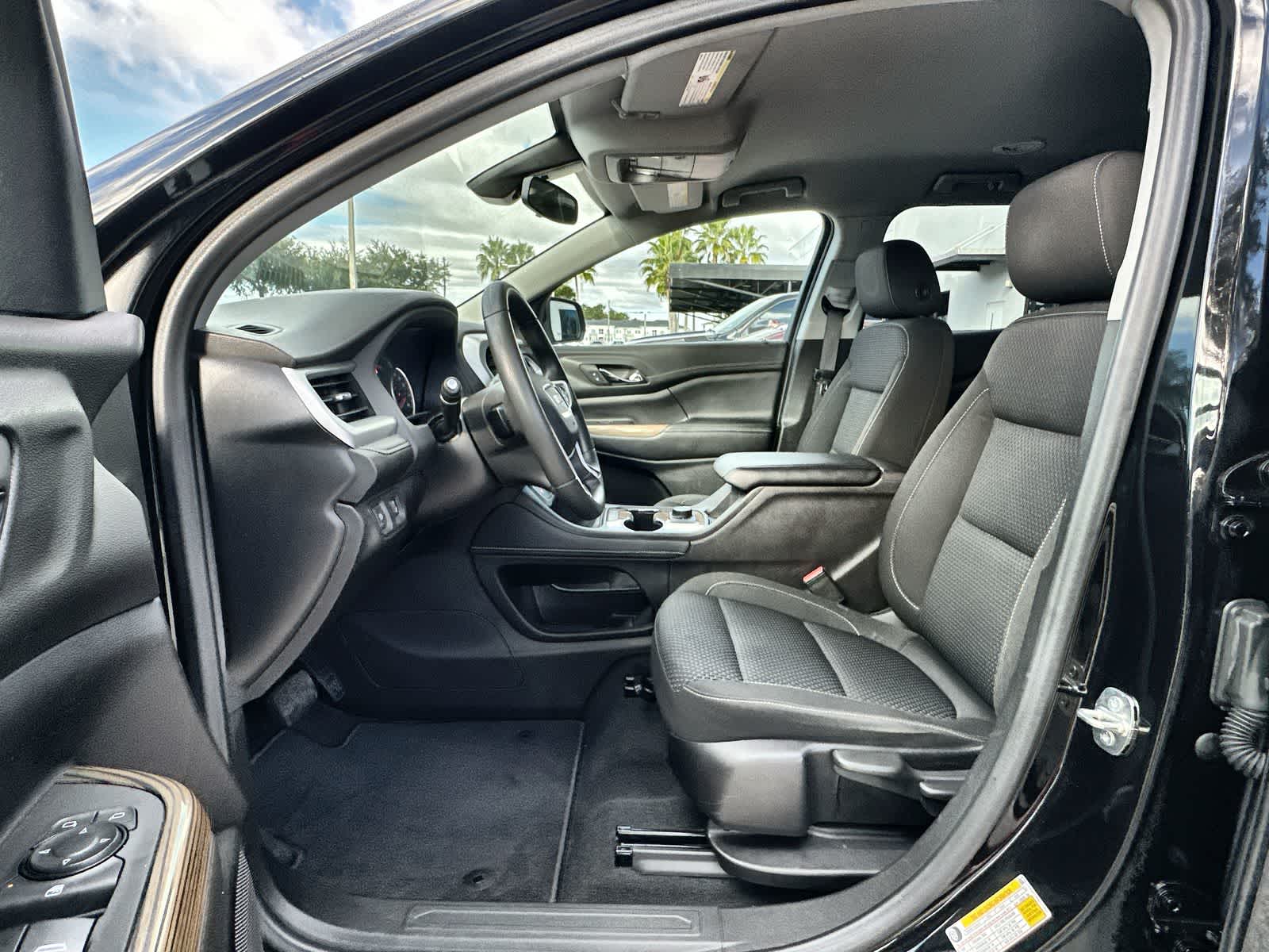 Thumbnail: 2022 GMC Acadia - 2