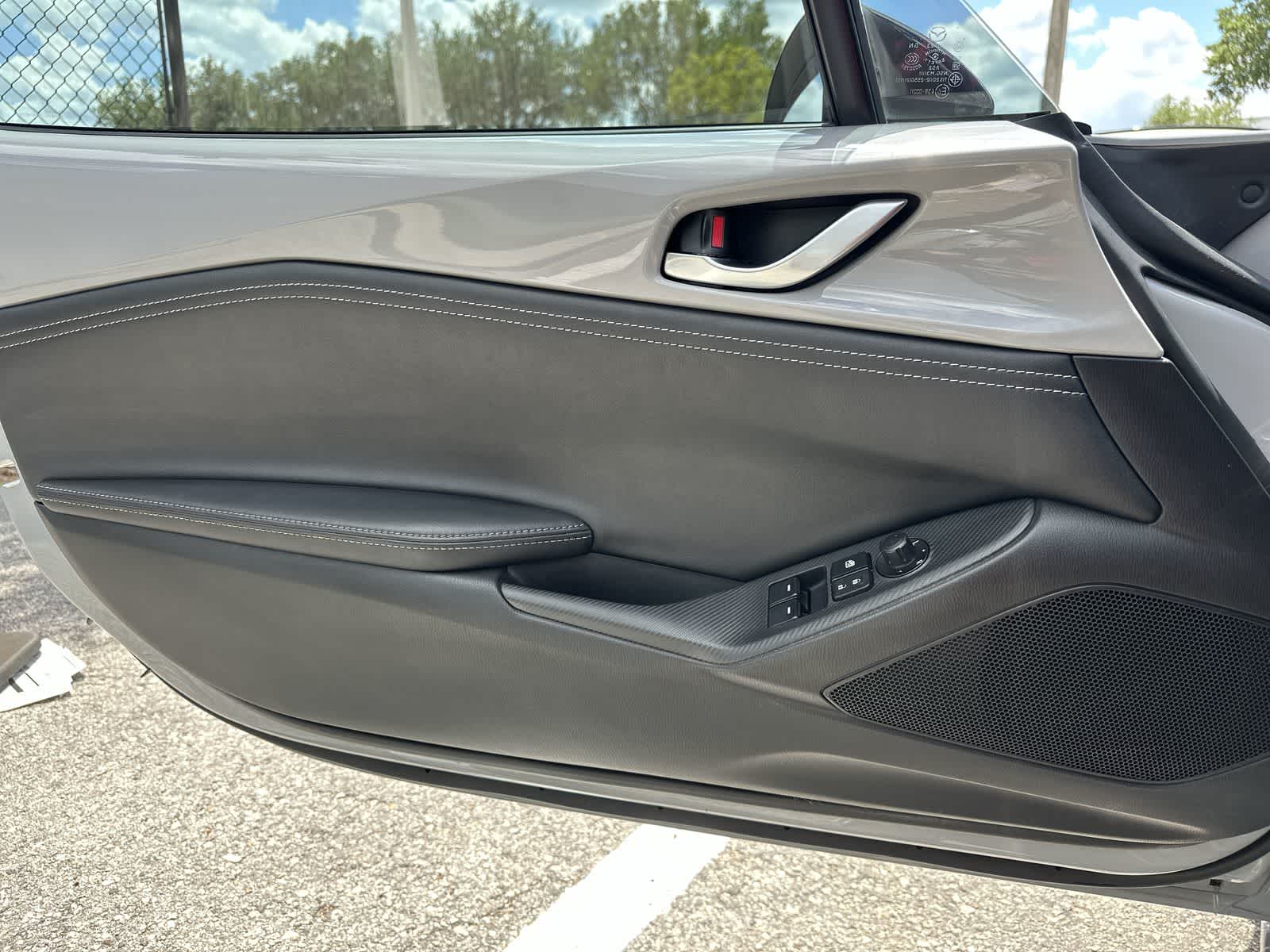 Thumbnail: 2025 Mazda MX-5 Miata - 24