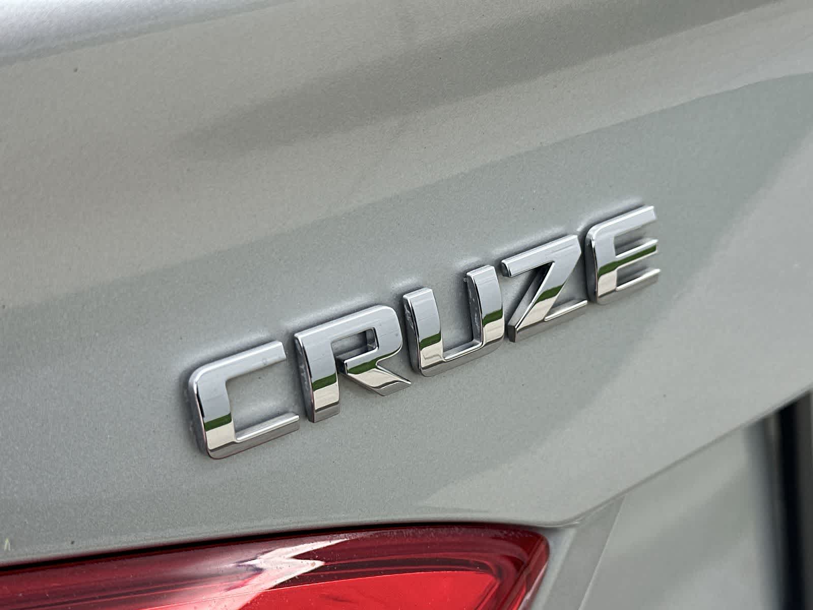 Thumbnail: 2017 Chevrolet Cruze - 7