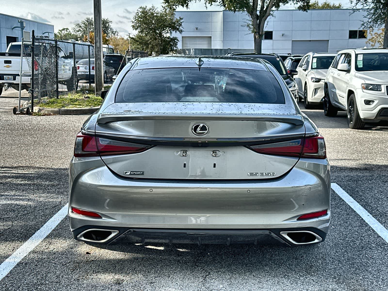 Thumbnail: 2020 Lexus ES - 5
