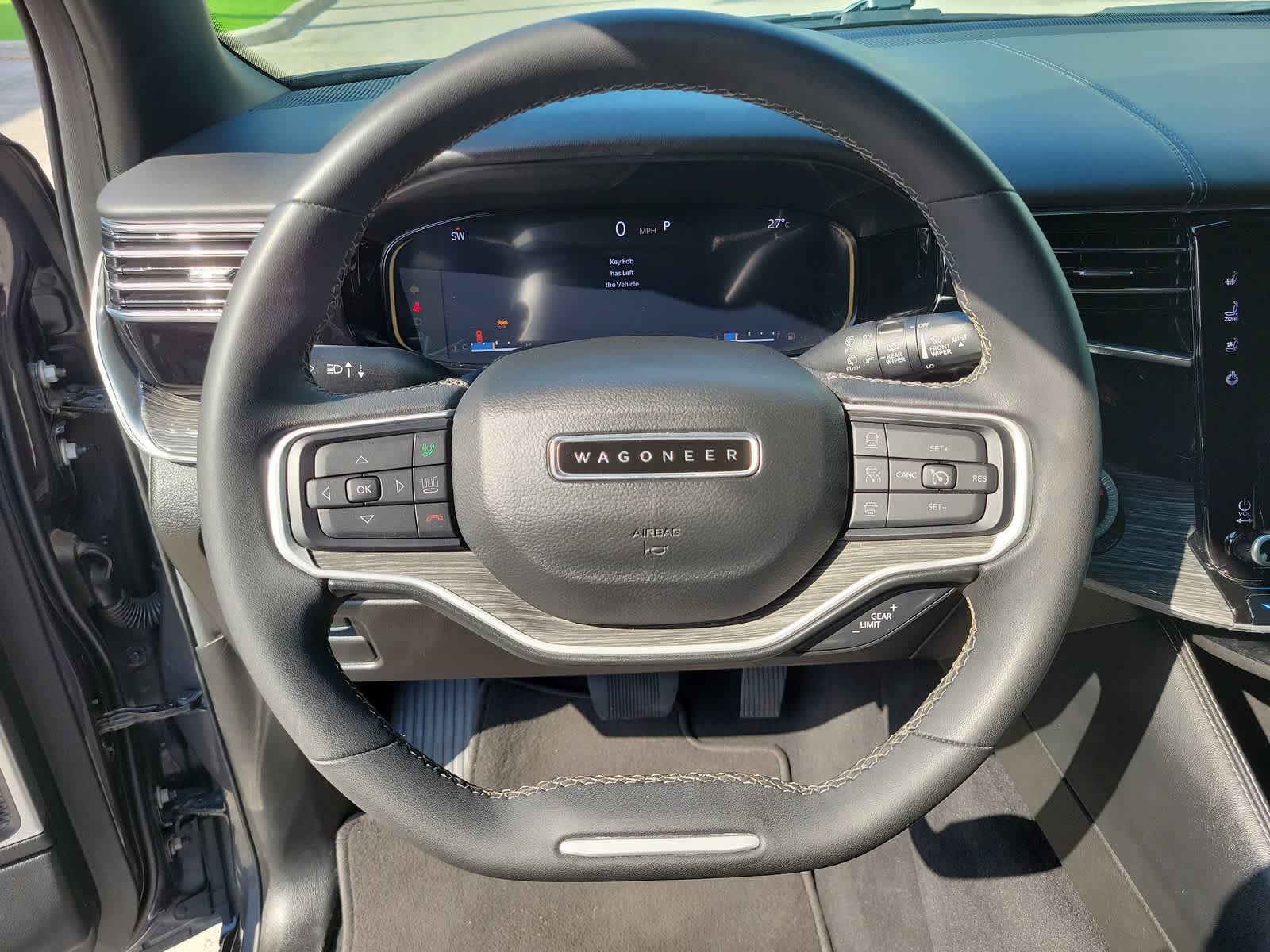 Thumbnail: 2022 Jeep Wagoneer - 18