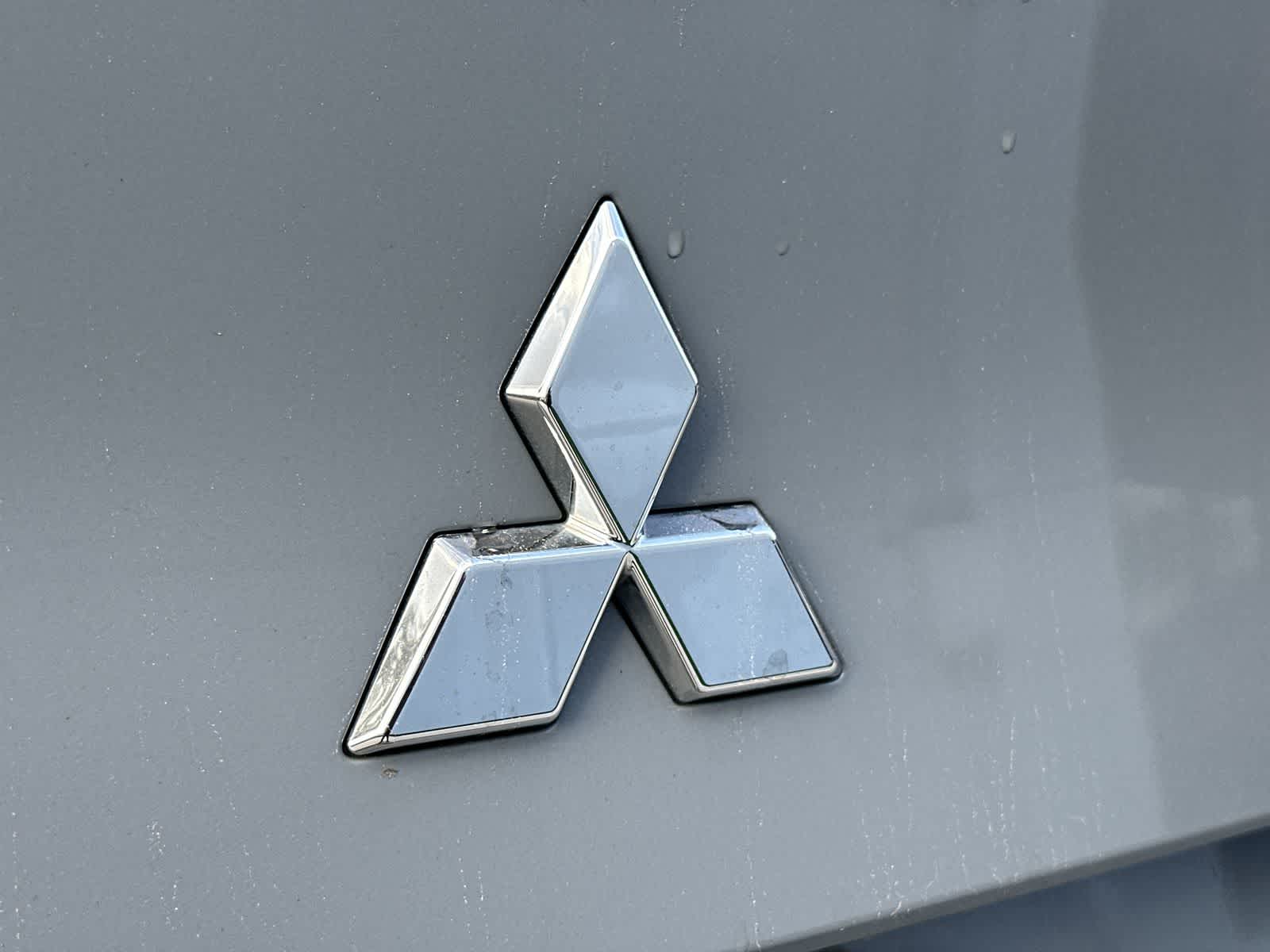 Thumbnail: 2025 Mitsubishi Outlander - 16