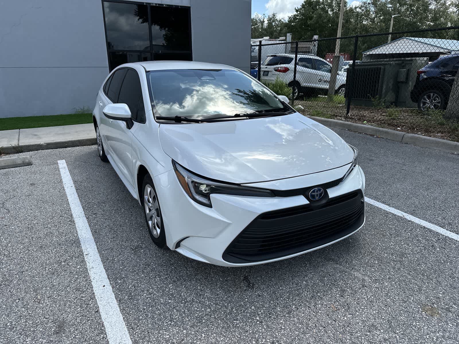 Thumbnail: 2024 Toyota Corolla - 10