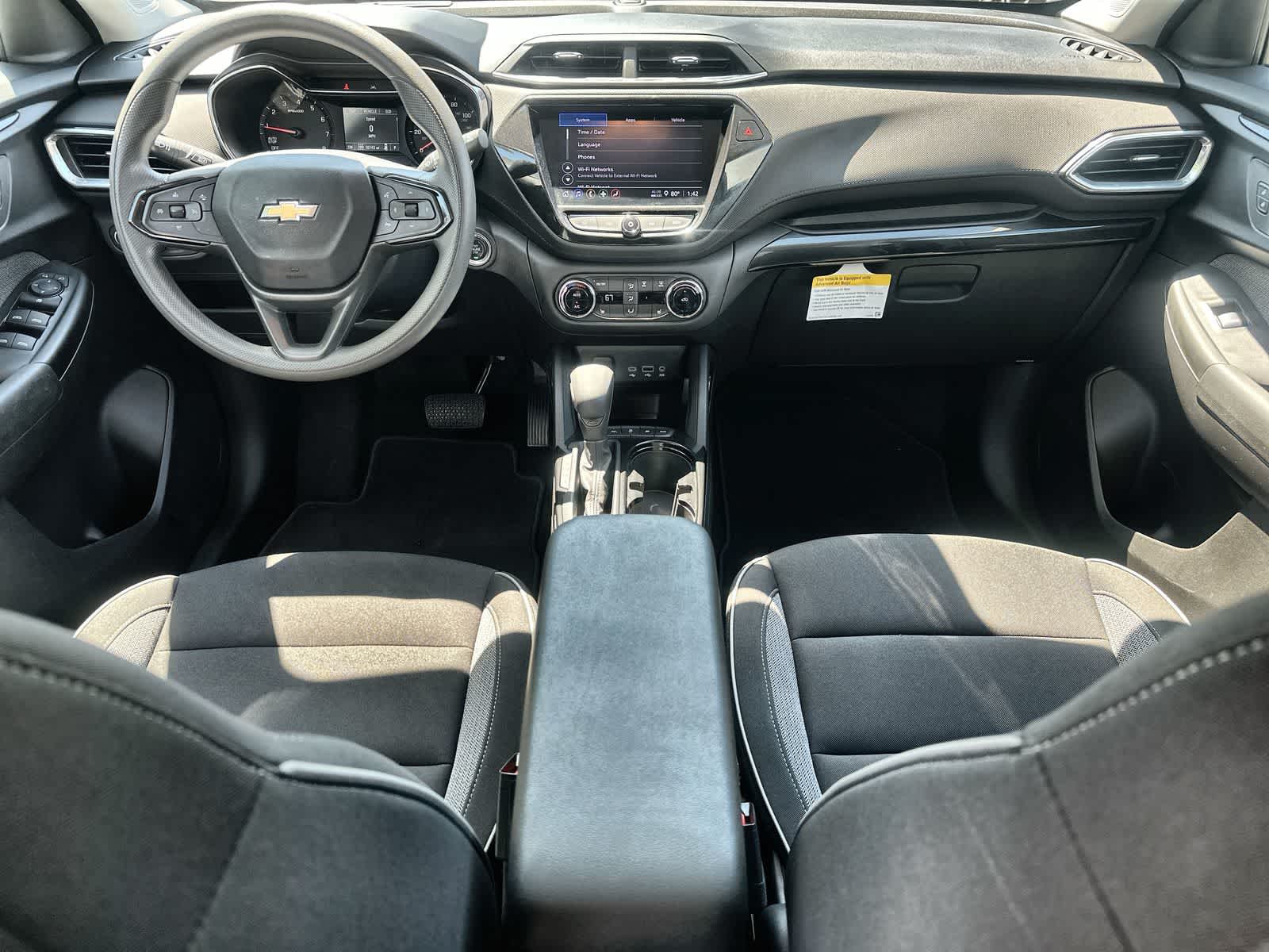 Thumbnail: 2023 Chevrolet TrailBlazer - 20