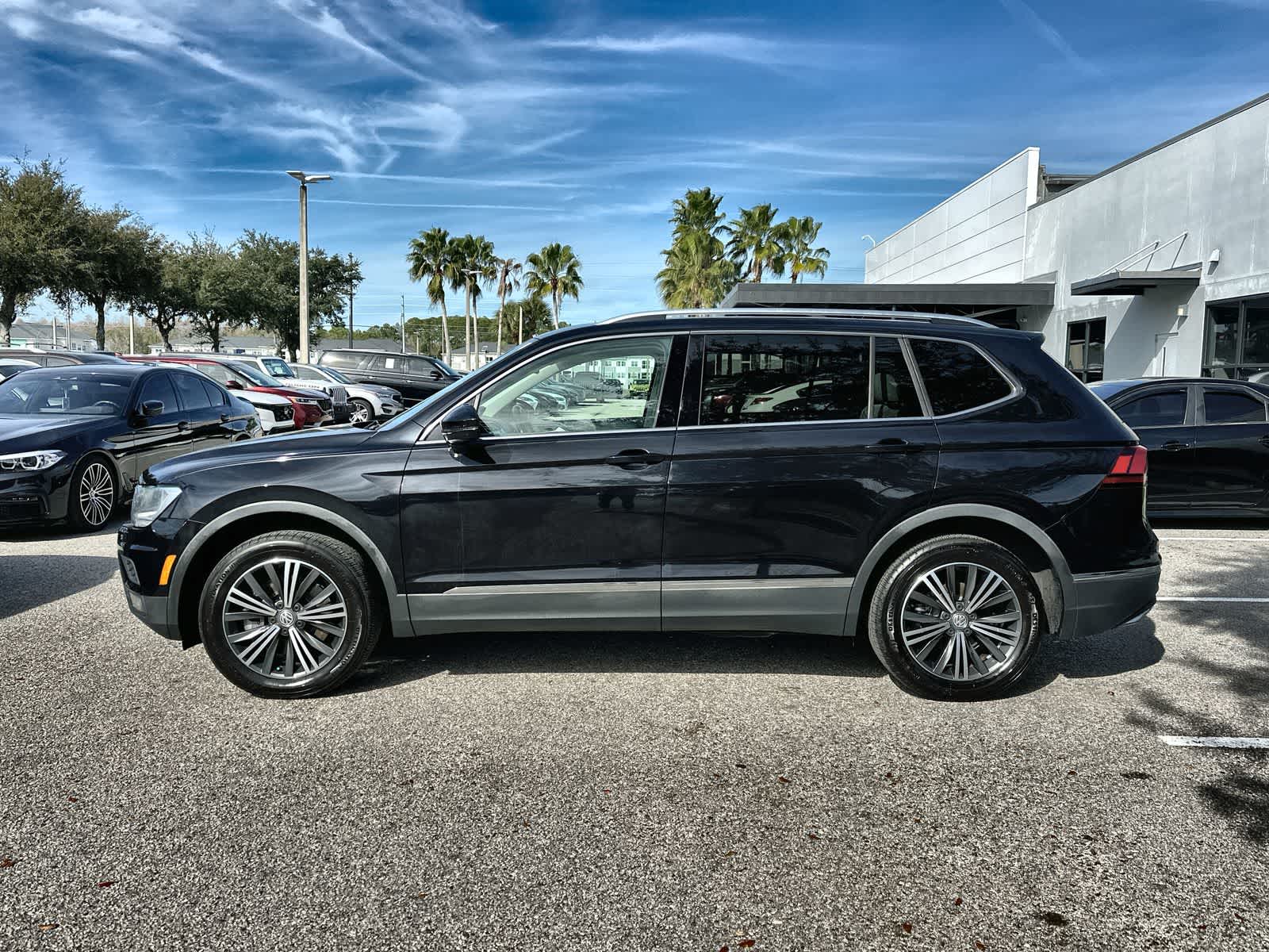Thumbnail: 2019 Volkswagen Tiguan - 3