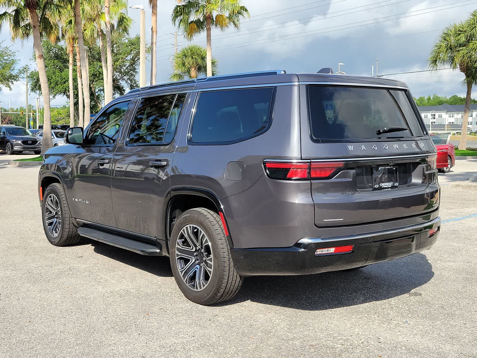 Thumbnail: 2022 Jeep Wagoneer - 3