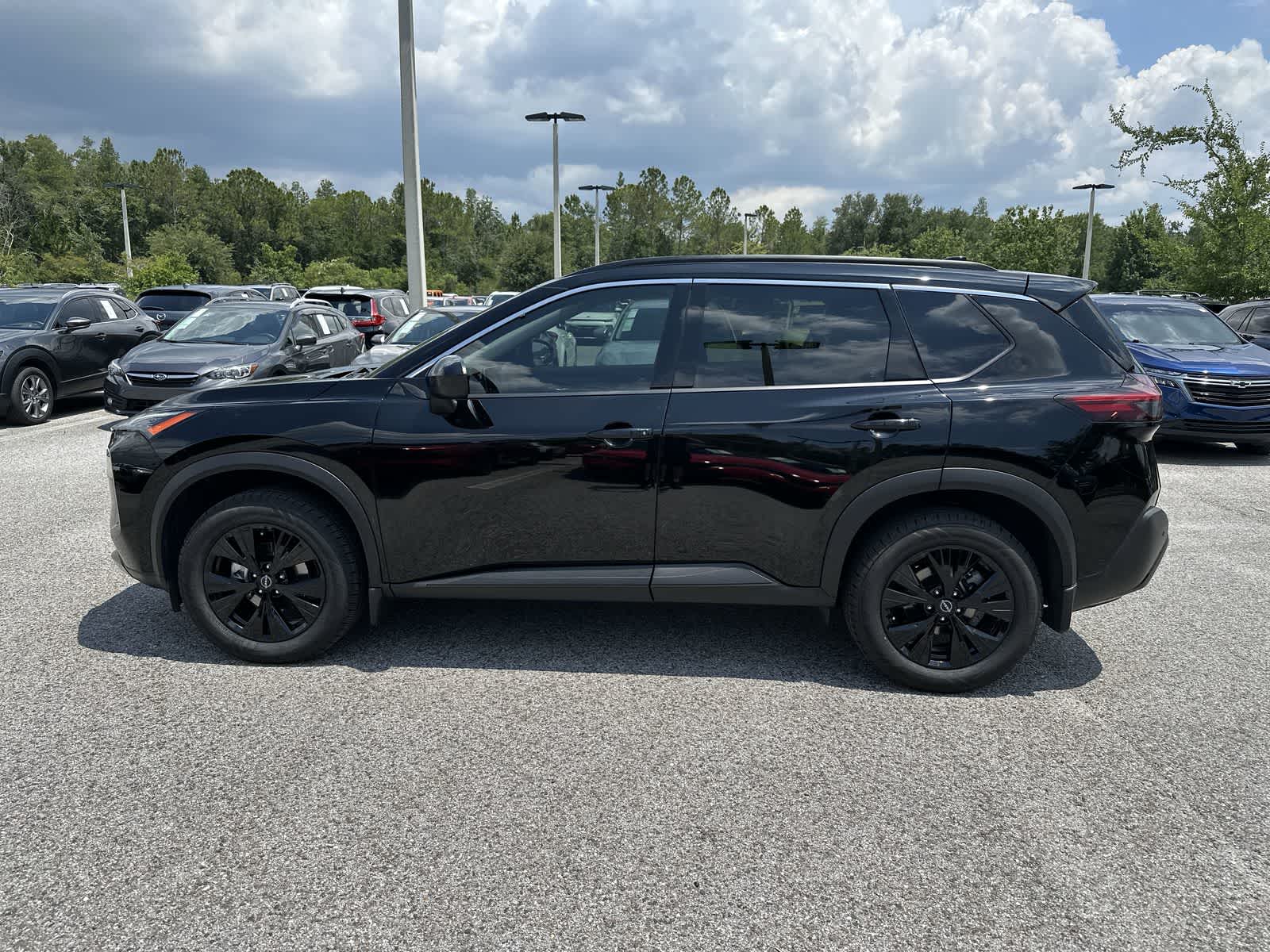 Thumbnail: 2023 Nissan Rogue - 5