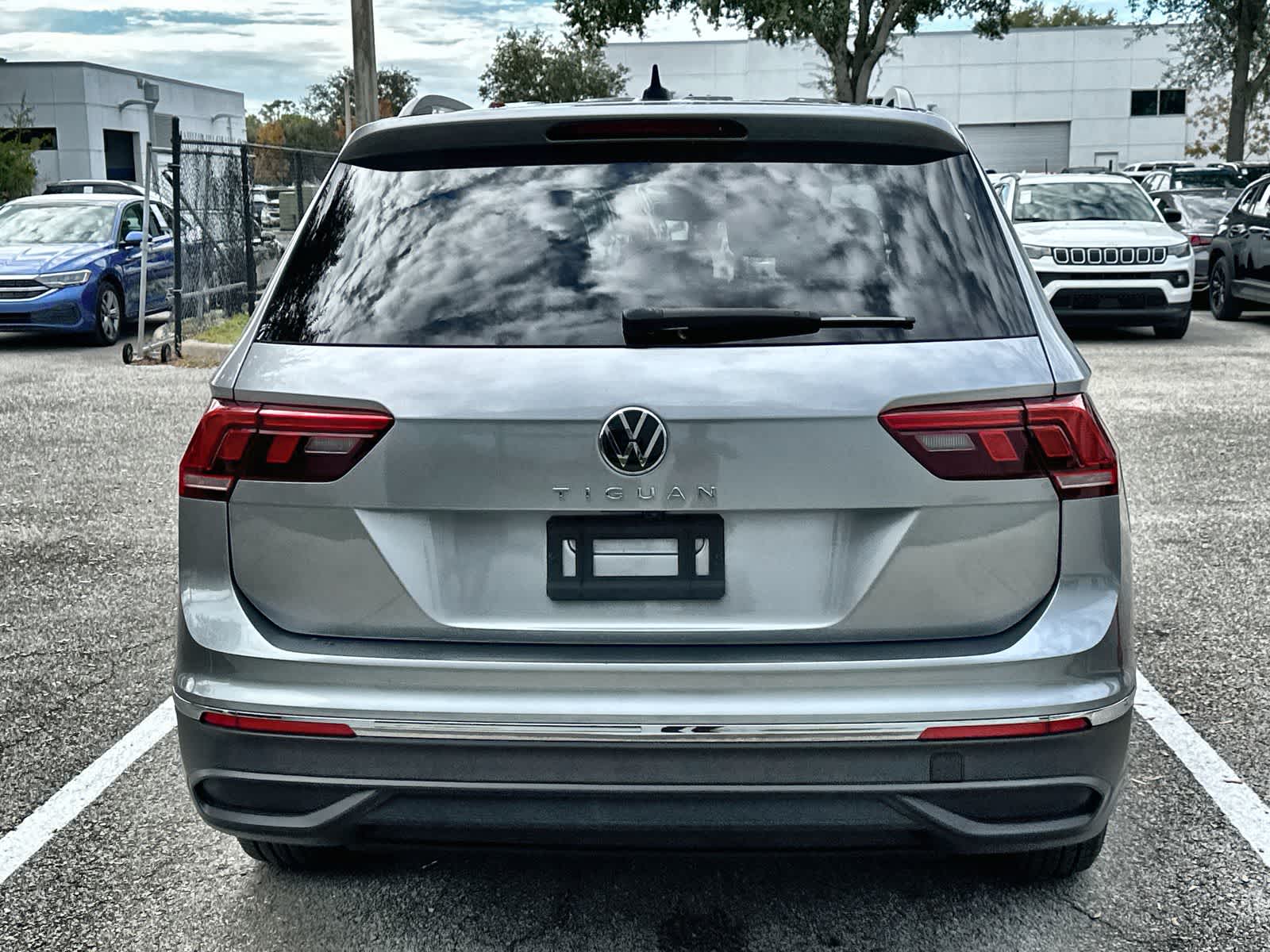 Thumbnail: 2024 Volkswagen Tiguan - 5