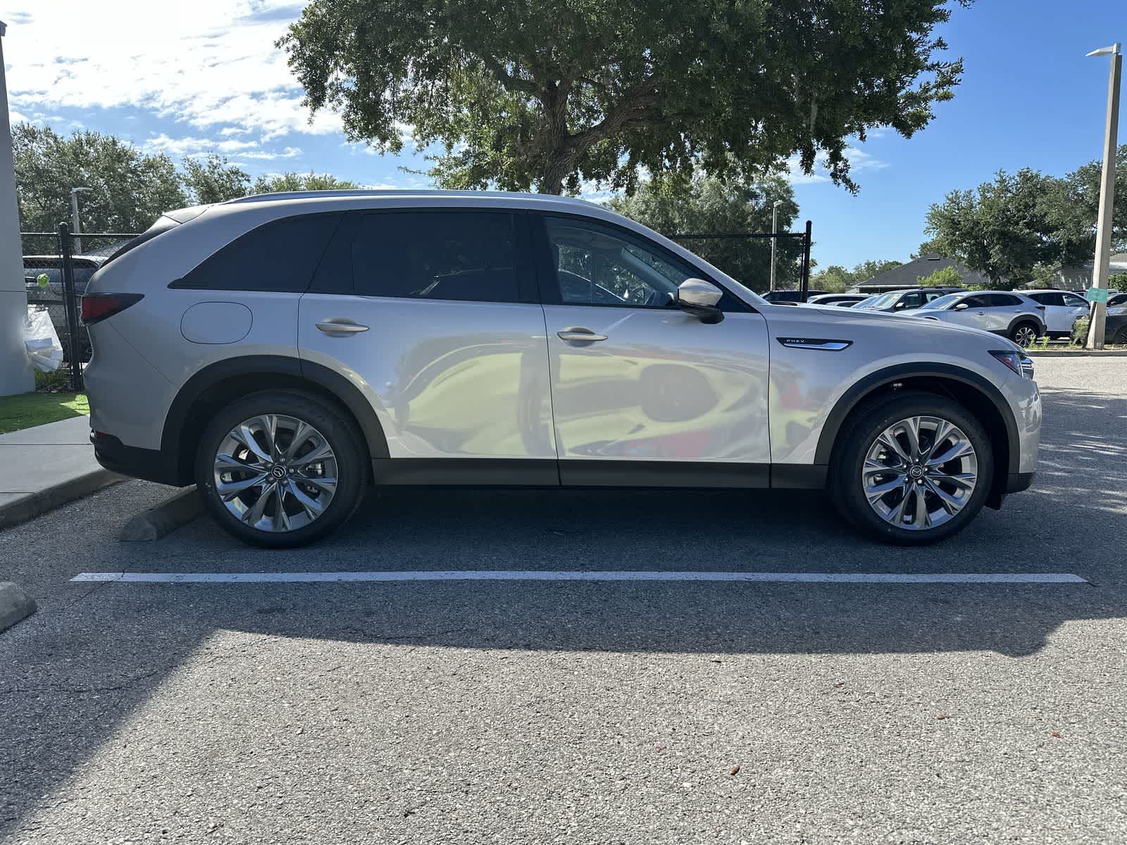 Thumbnail: 2026 Mazda CX-90 - 10