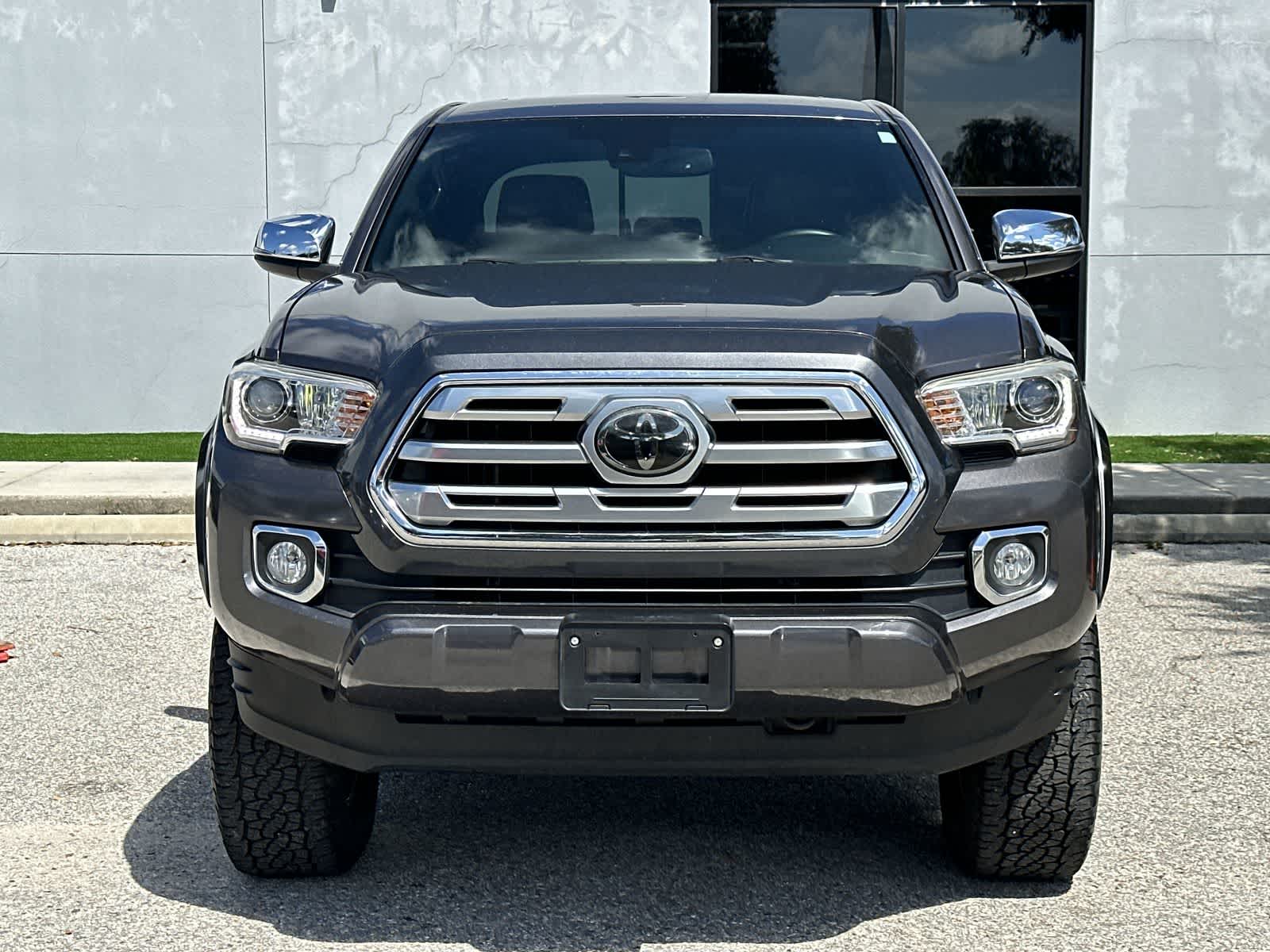 Thumbnail: 2018 Toyota Tacoma - 6