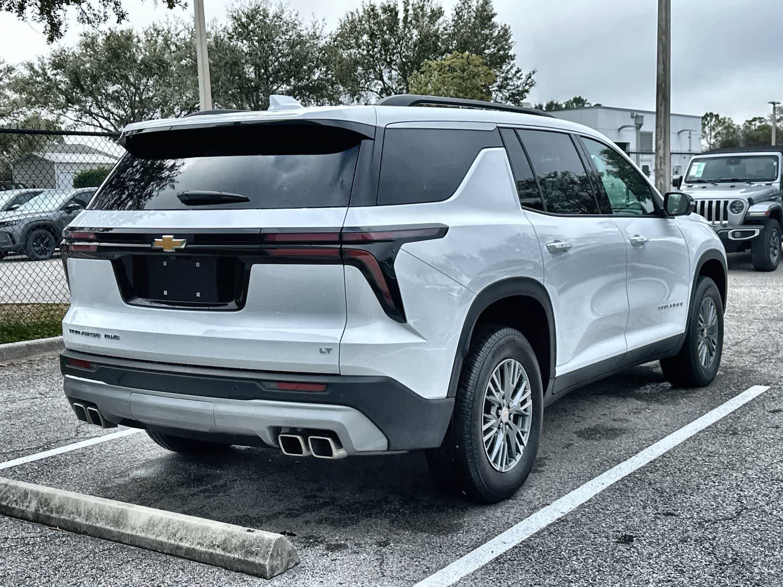 Thumbnail: 2024 Chevrolet Traverse - 8