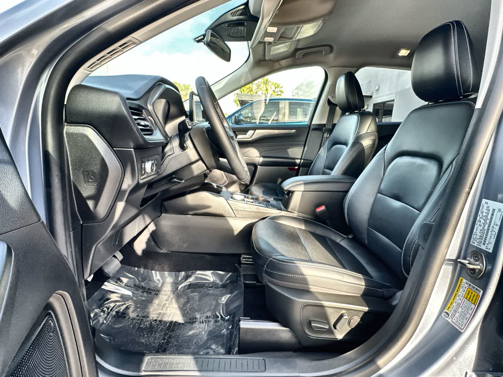 Thumbnail: 2022 Ford Escape - 2