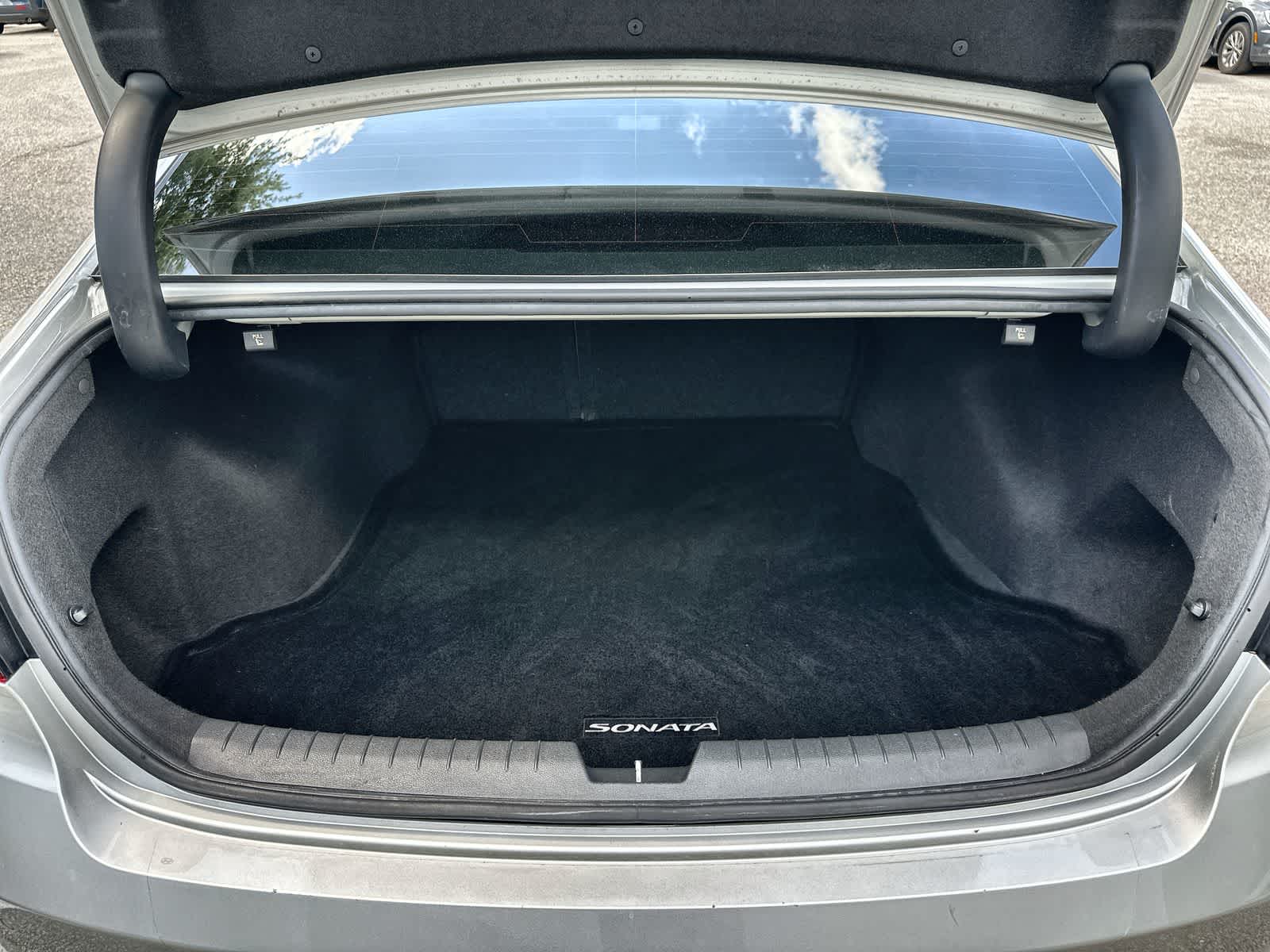 Thumbnail: 2015 Hyundai Sonata - 17